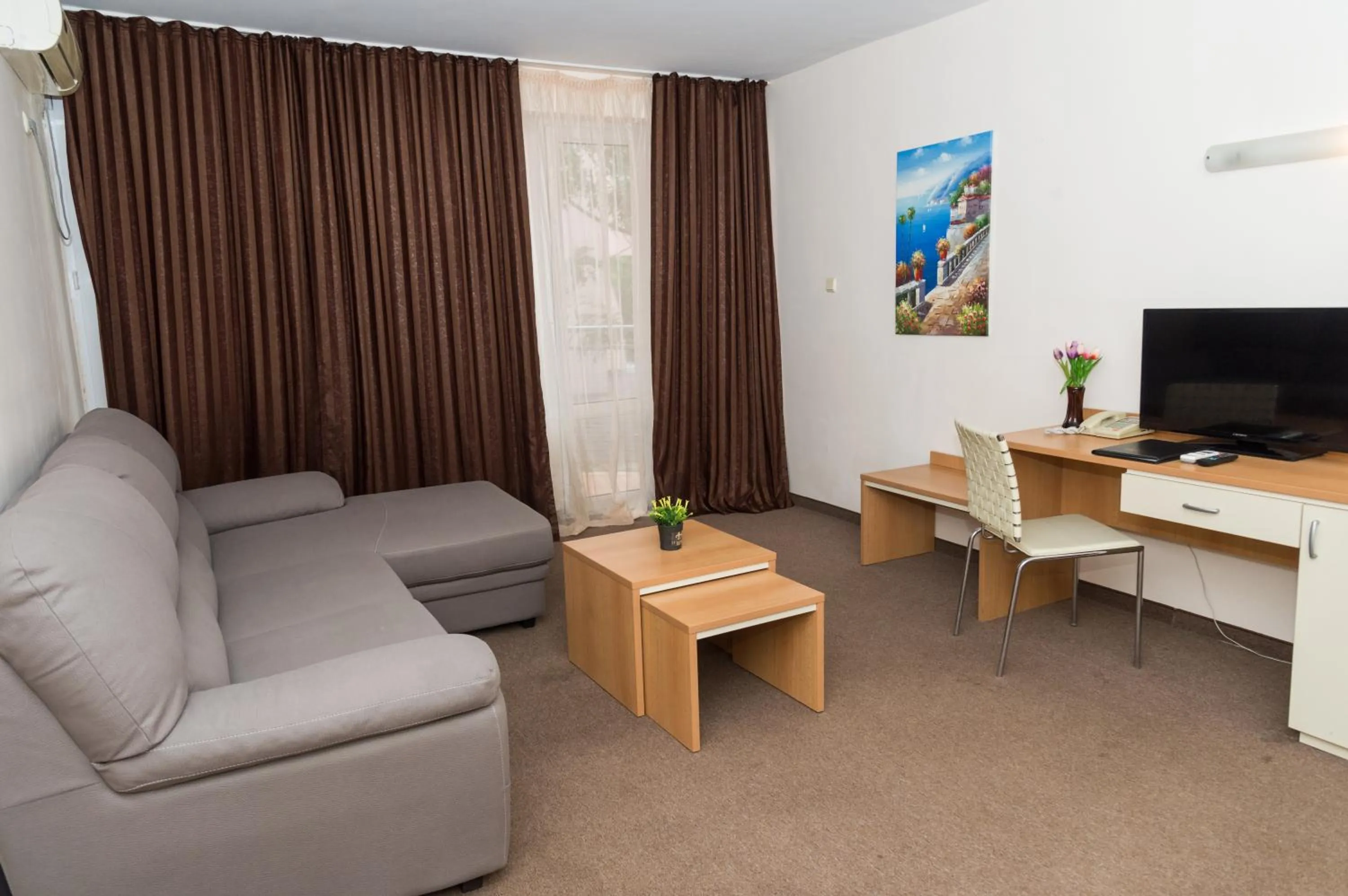 Property building in Hotel Central