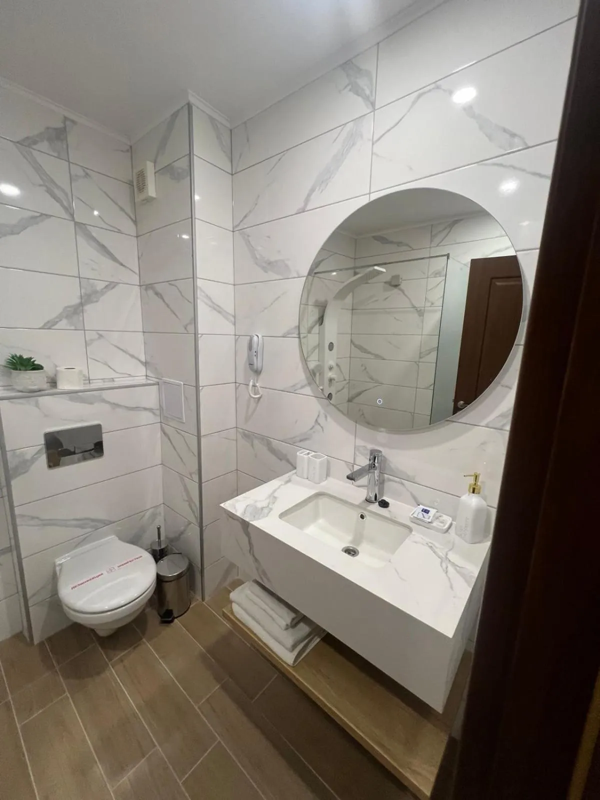 Toilet in Hotel Central