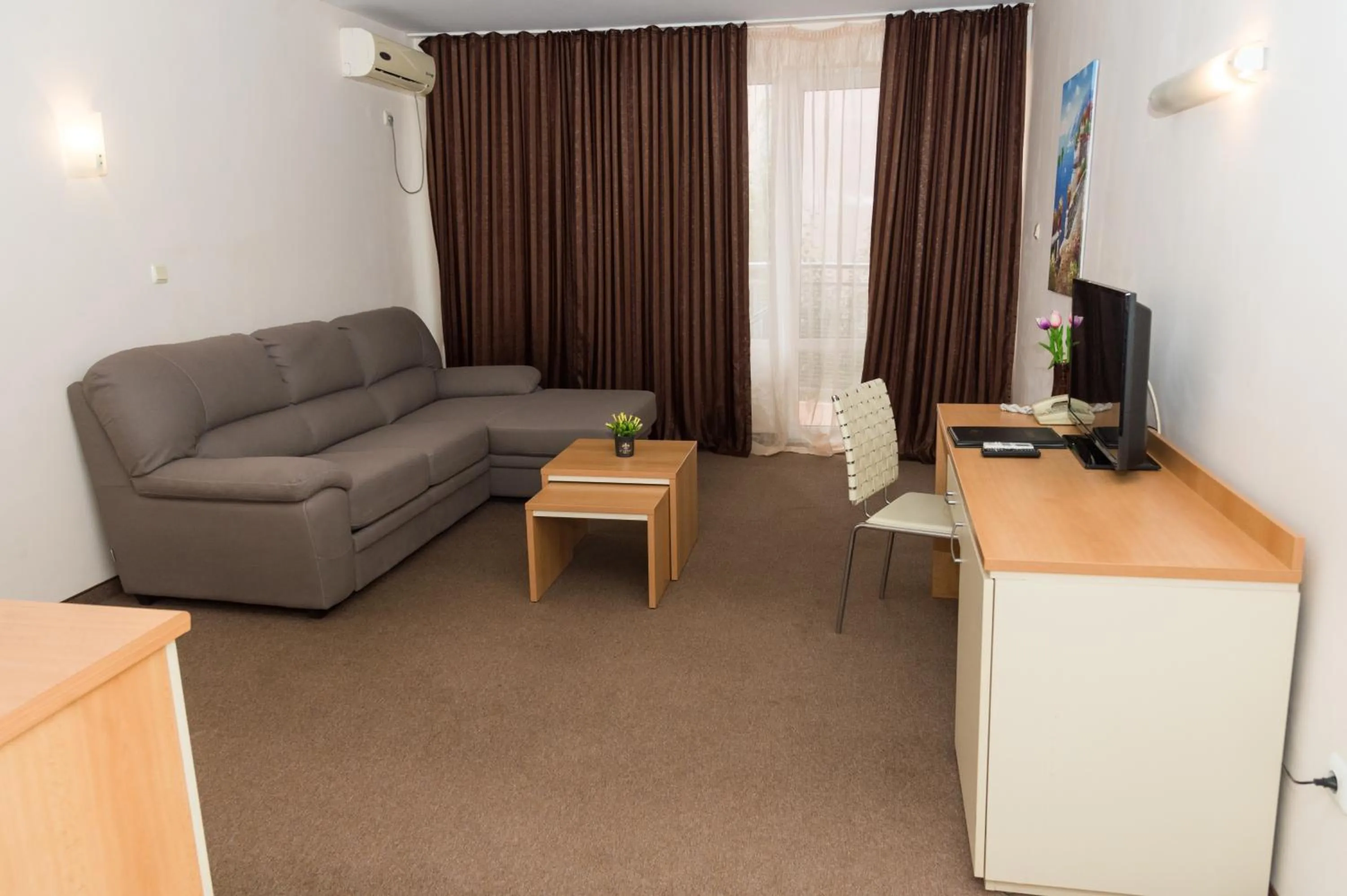 Property building in Hotel Central