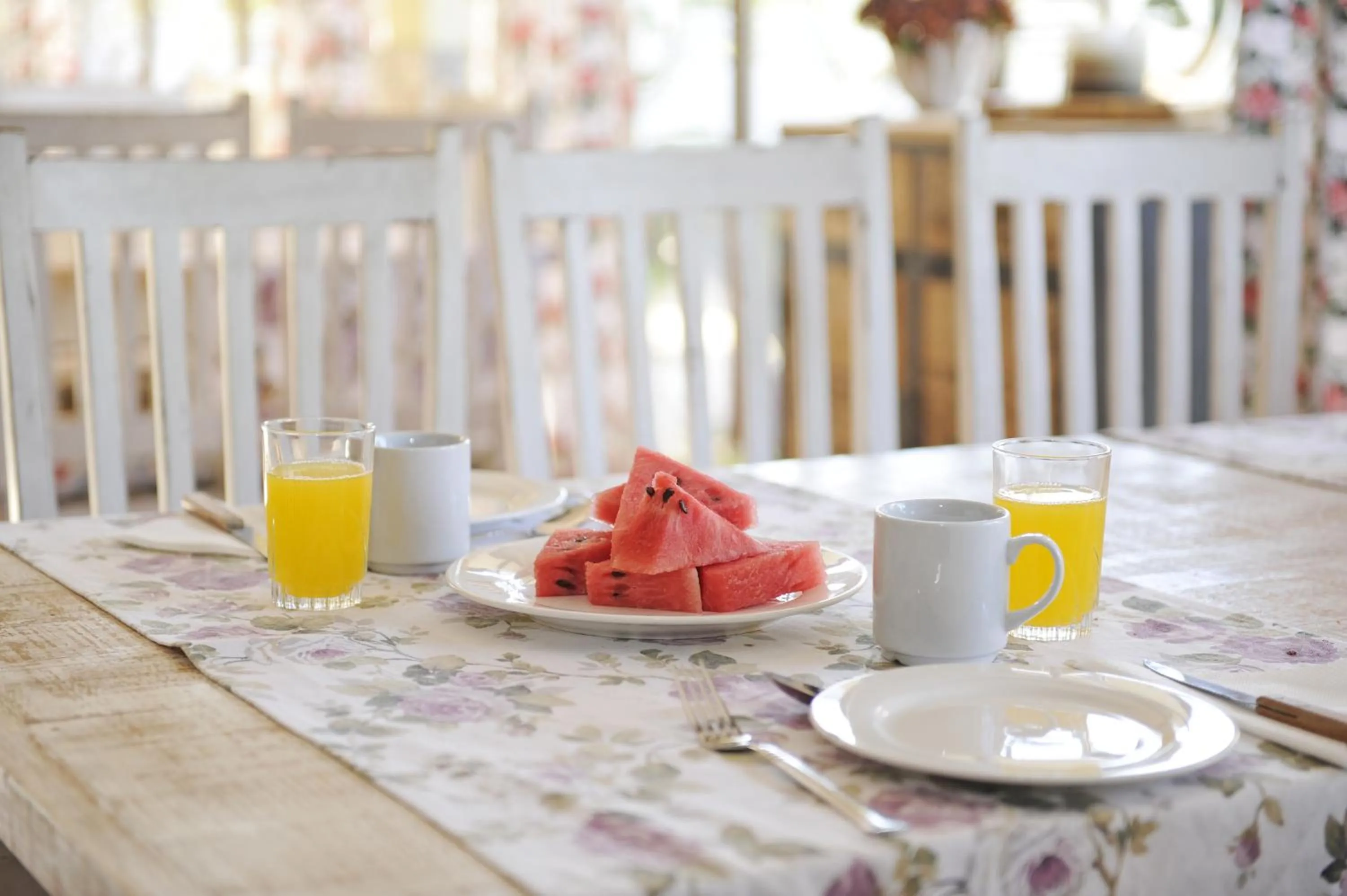 Restaurant/places to eat in Hotel Central