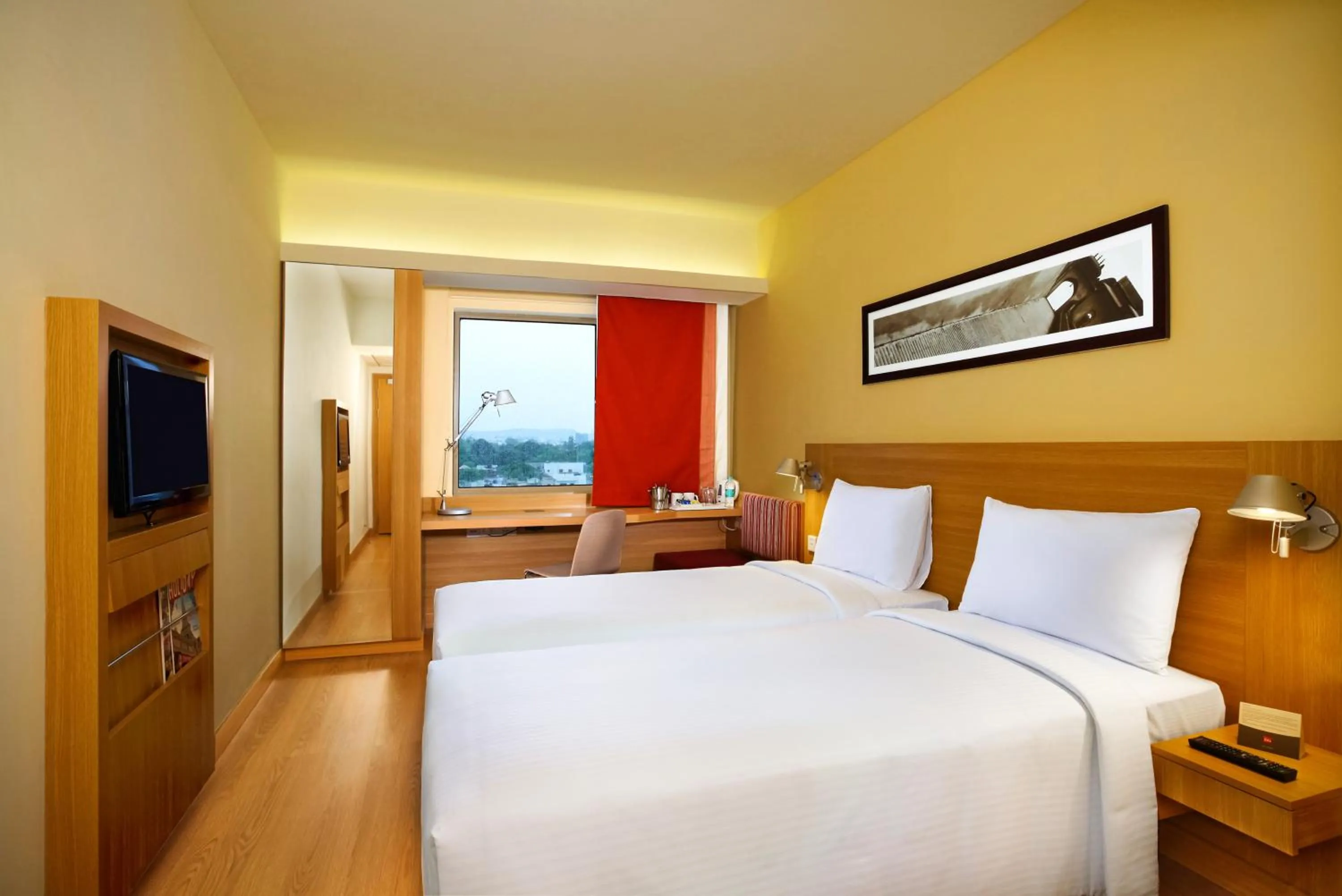 Bedroom, Bed in Ibis Chennai OMR - An Accor Brand