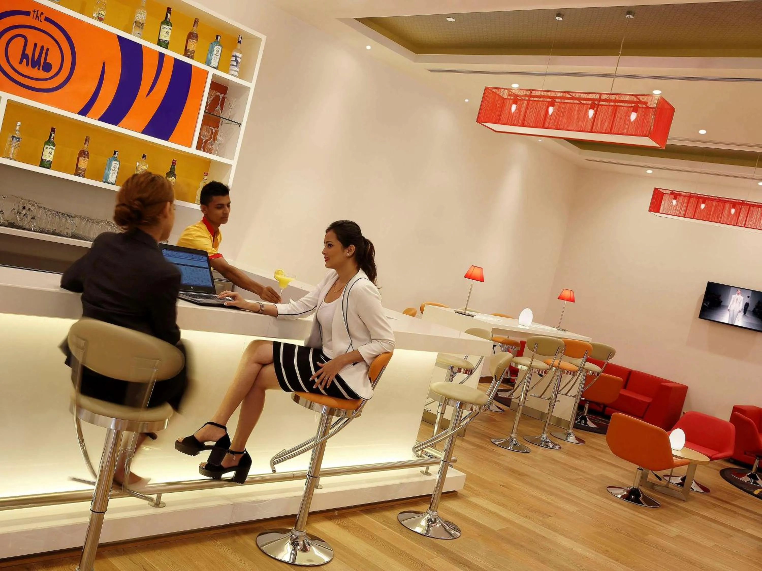 Lounge or bar in Ibis Chennai OMR - An Accor Brand