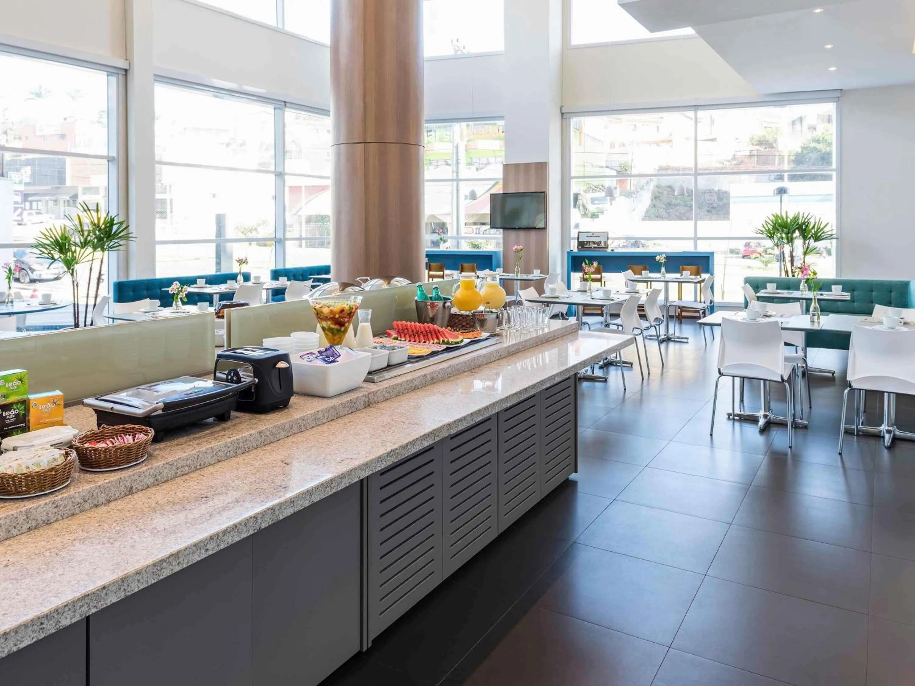 Restaurant/places to eat in Mercure Jundiai Shopping