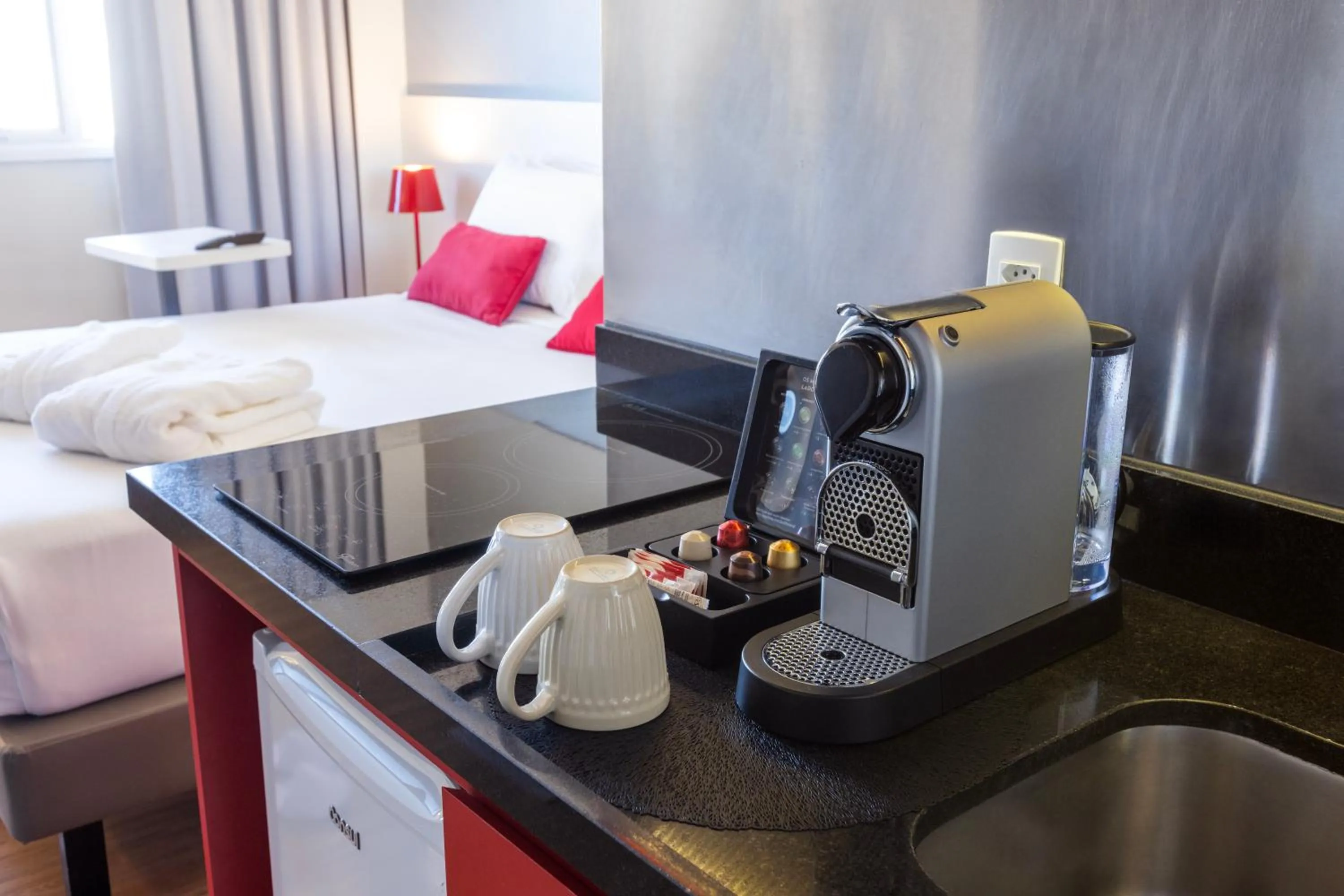 Coffee/tea facilities in Mercure Jundiai Shopping