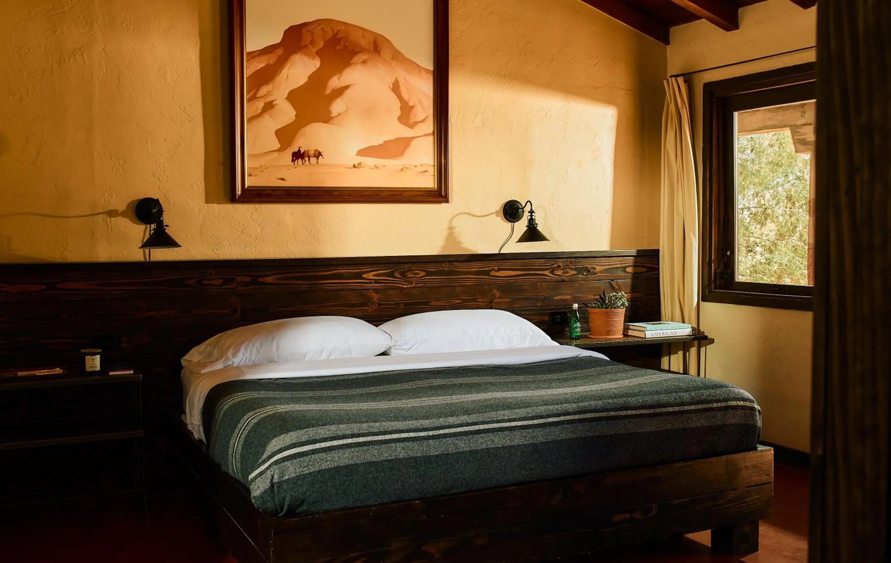 Bed in Pioneertown Motel Bed in Pioneertown Motel
