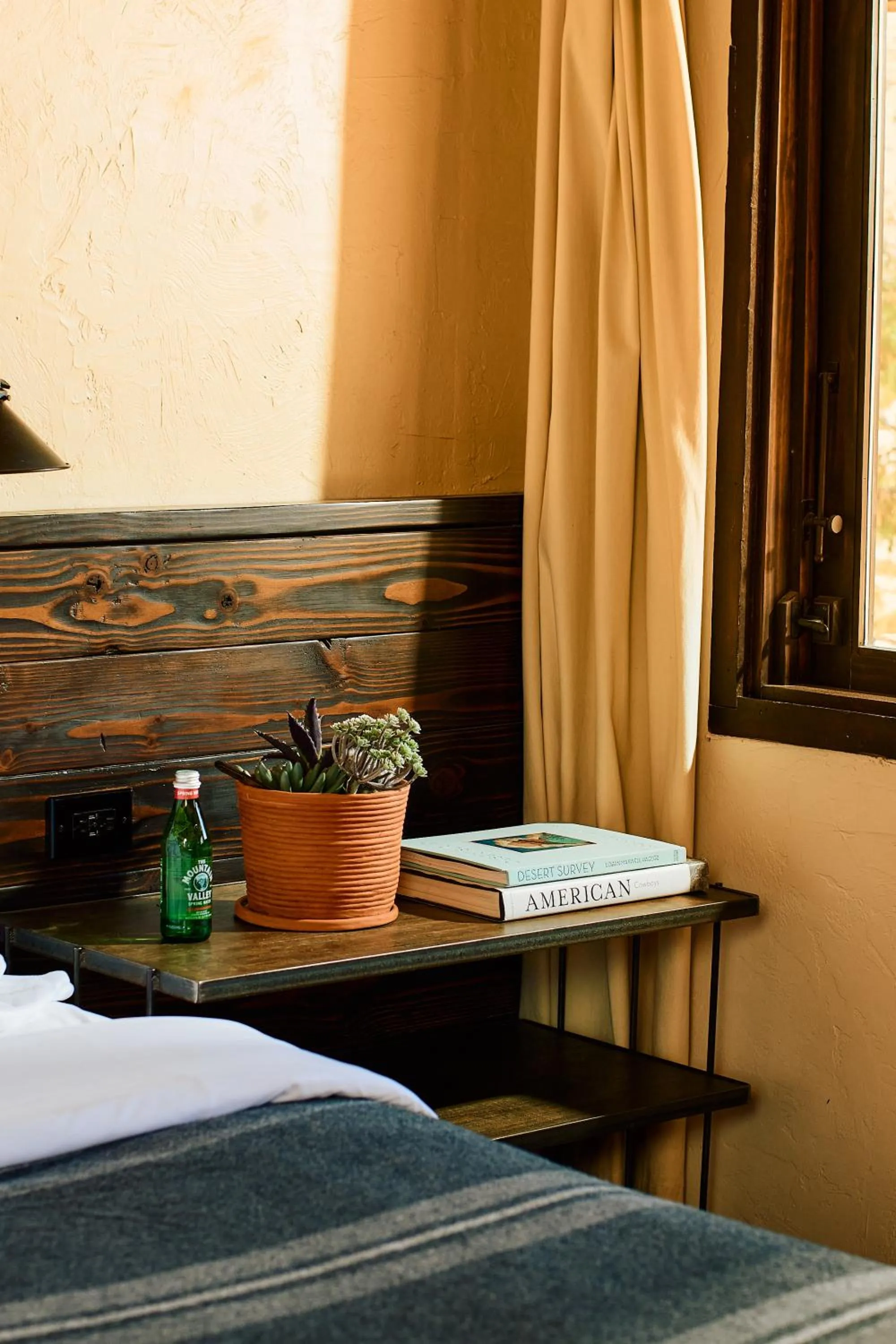 Bed in Pioneertown Motel