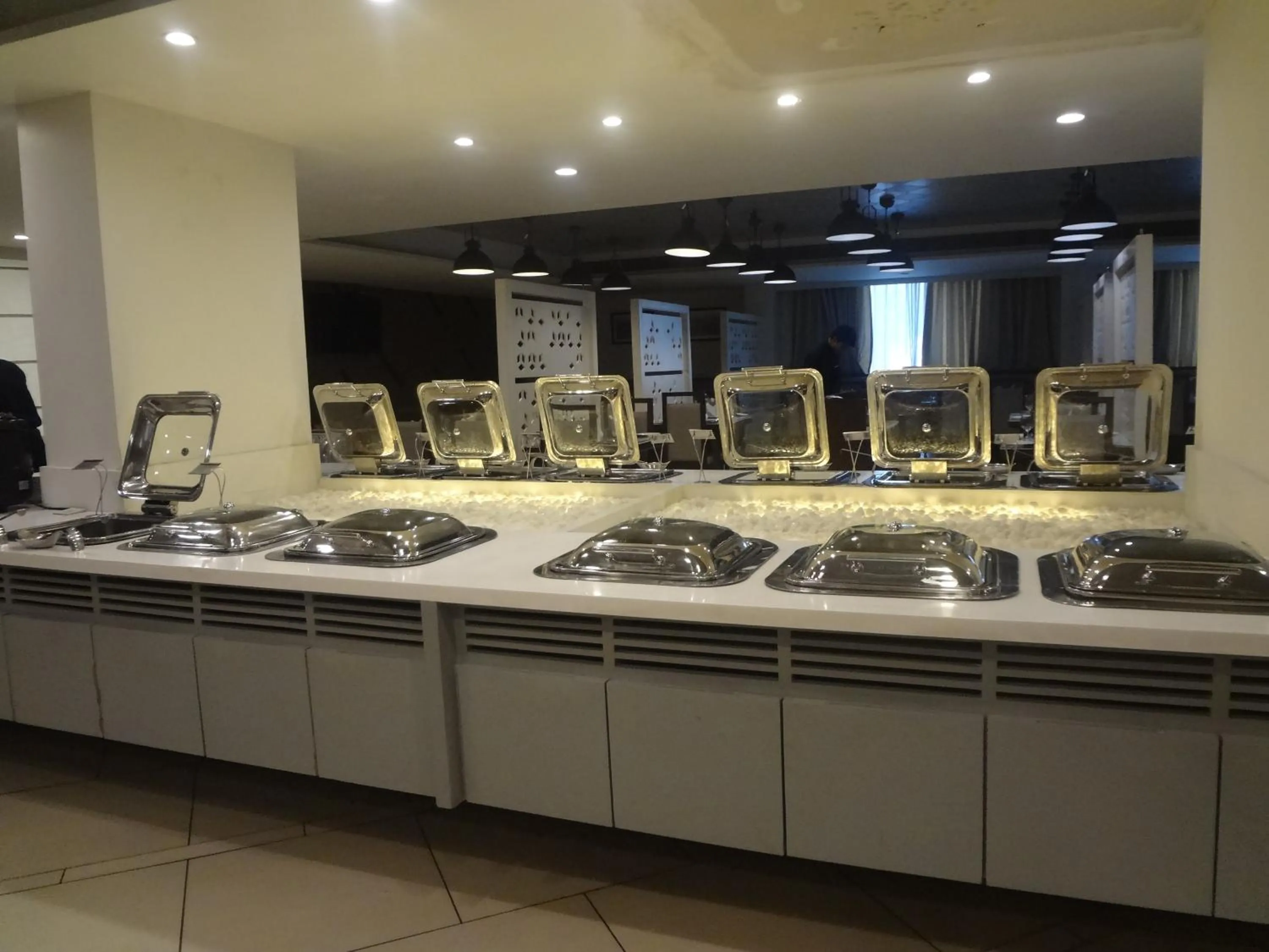 Breakfast in Comfort Inn Donil Vadodara