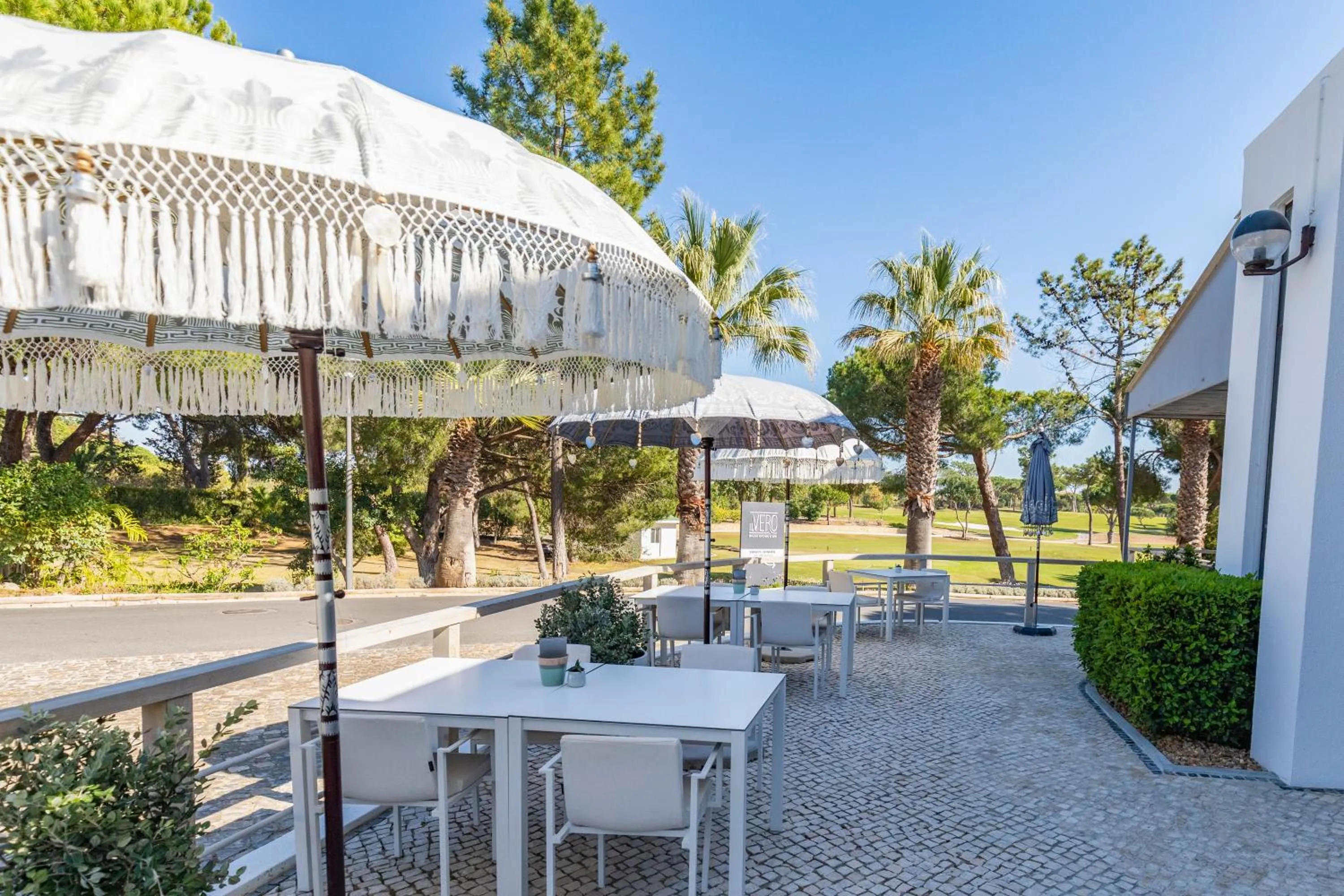 Restaurant/places to eat in Vilar do Golf