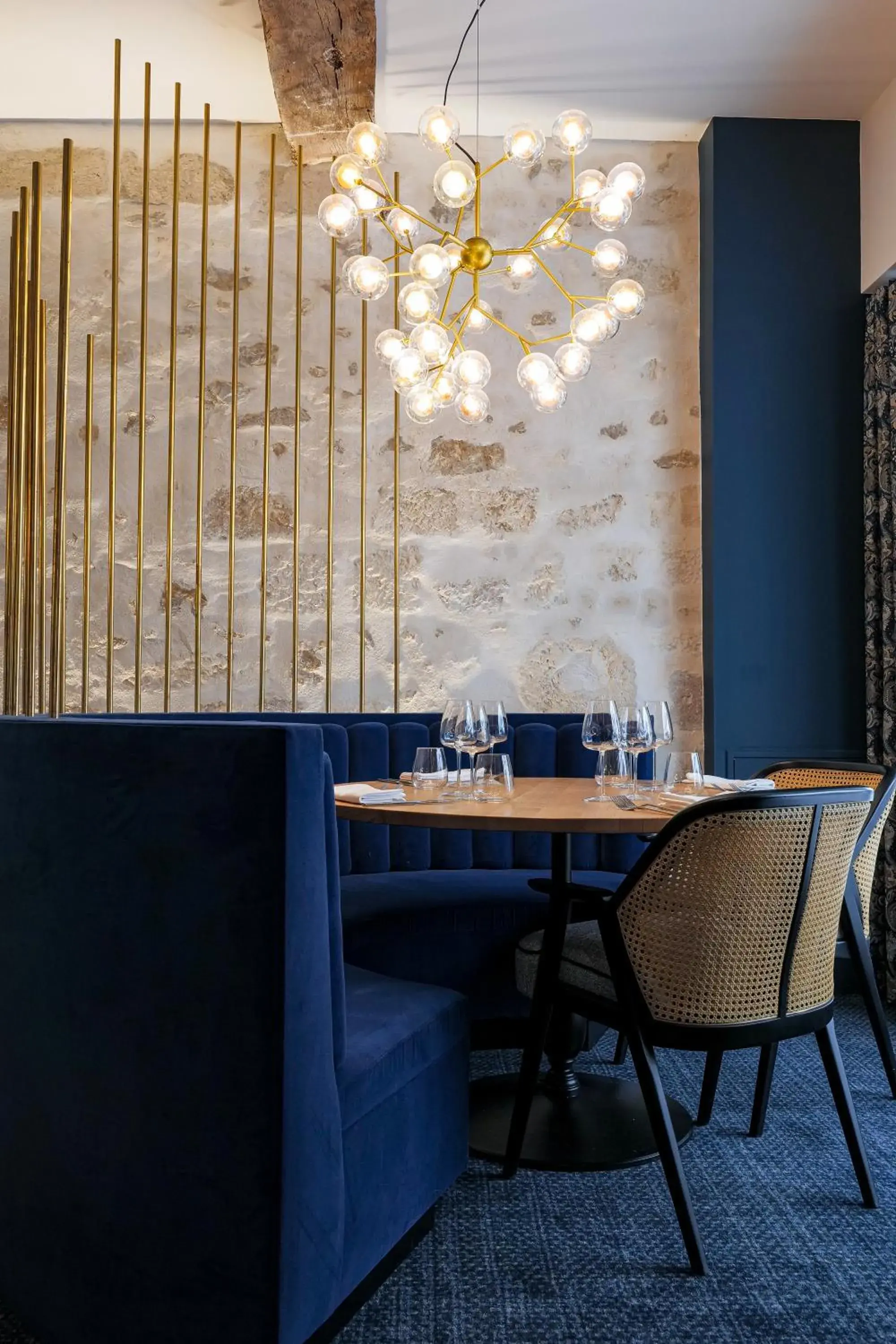 Restaurant/places to eat in Maison des Ambassadeurs Restaurant/places to eat in Maison des Ambassadeurs