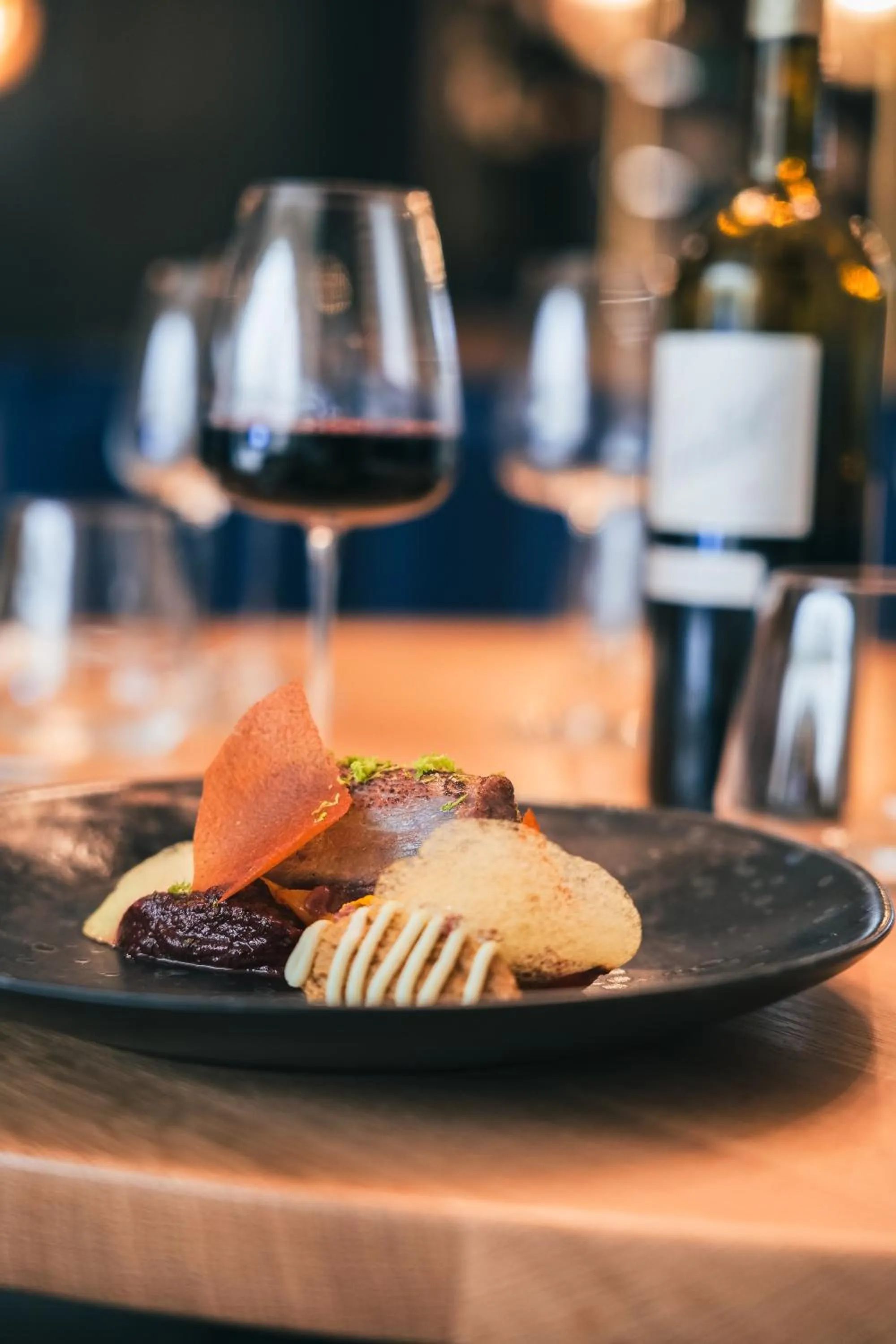 Restaurant/places to eat in Maison des Ambassadeurs