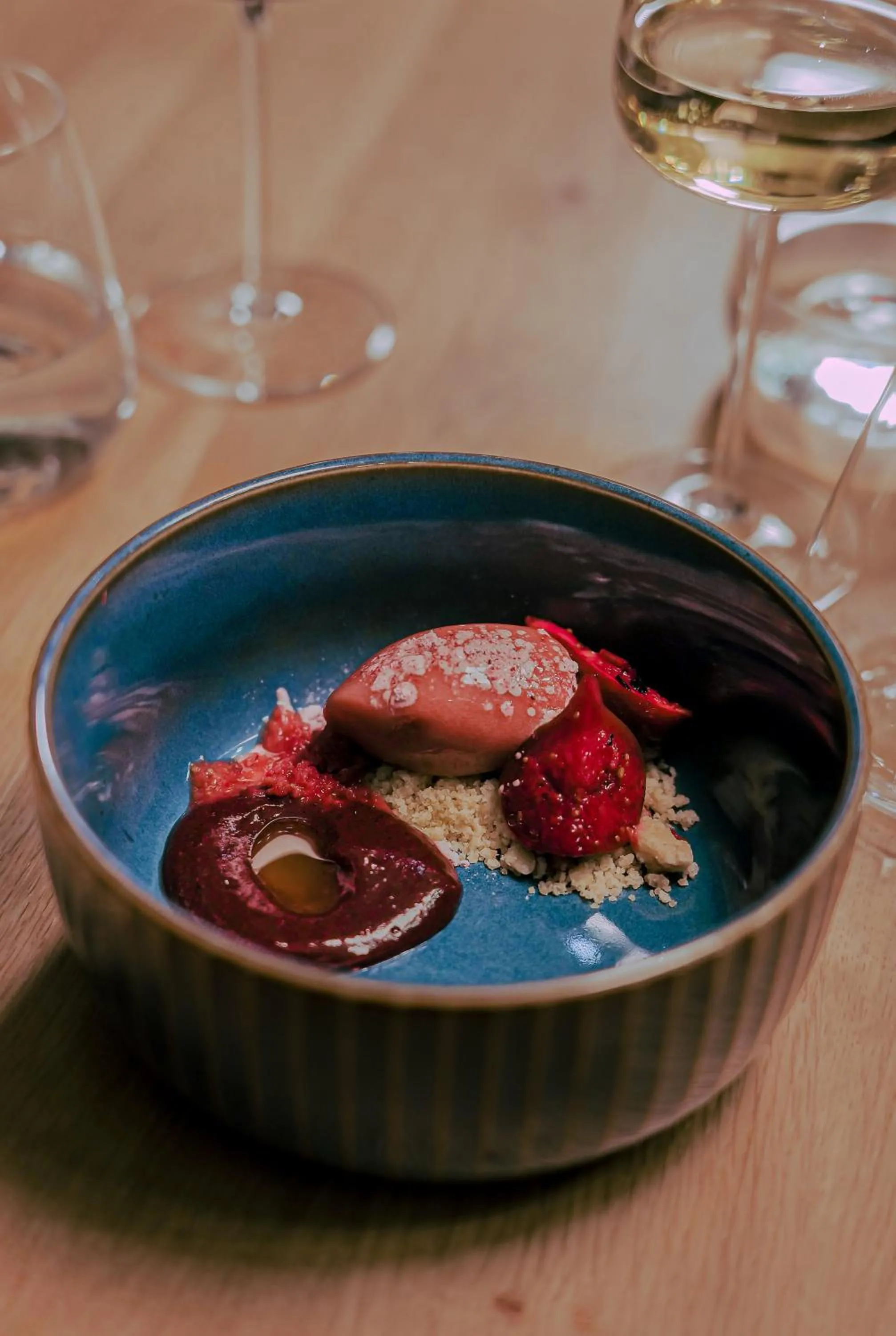 Restaurant/places to eat in Maison des Ambassadeurs