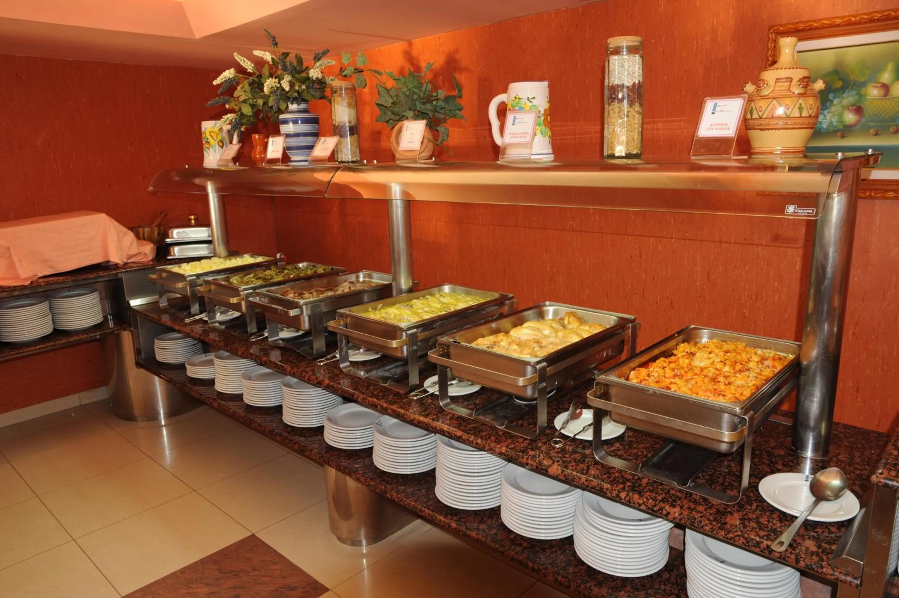 Restaurant/places to eat in Hotel Lido