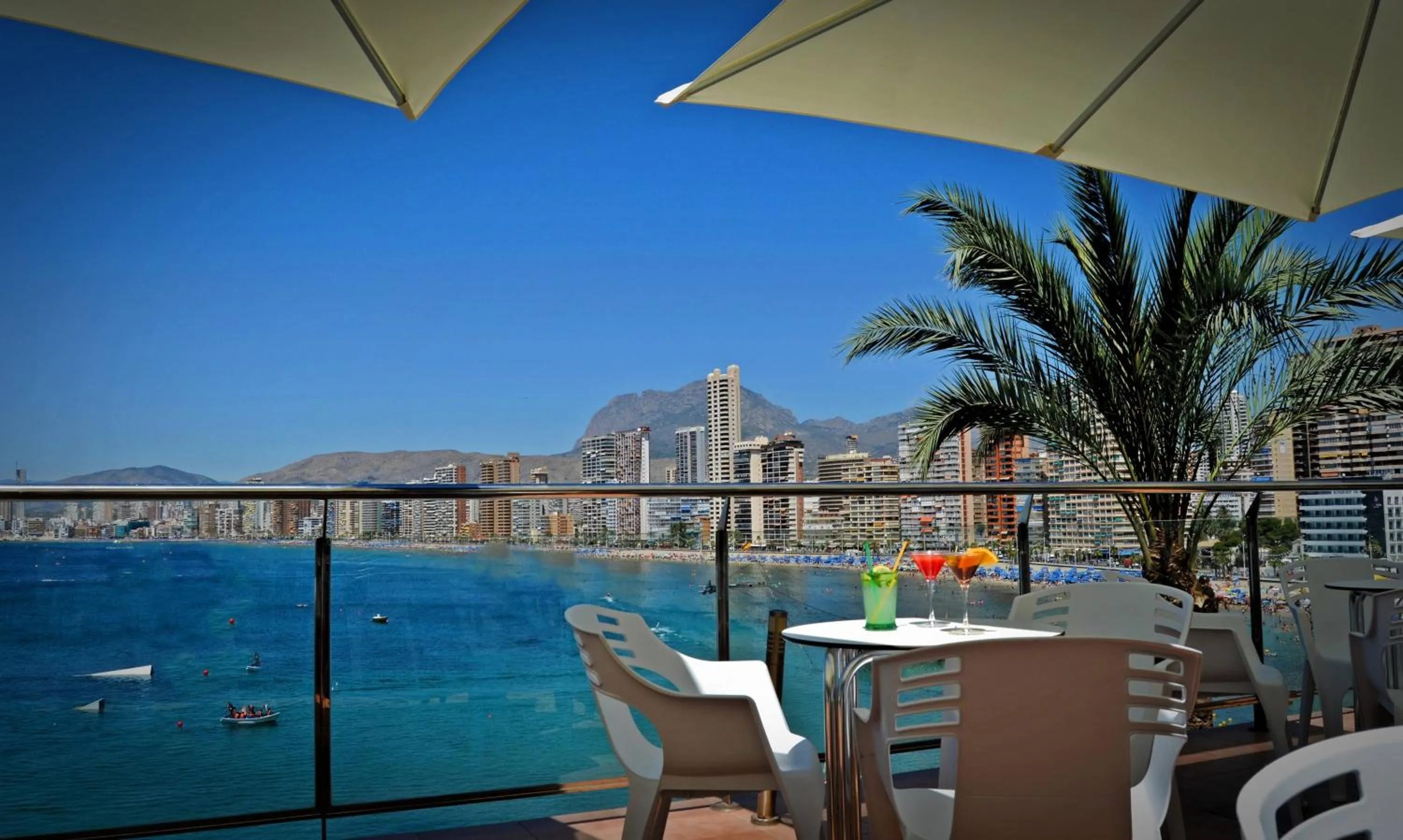 Facade/entrance in Hotel Lido