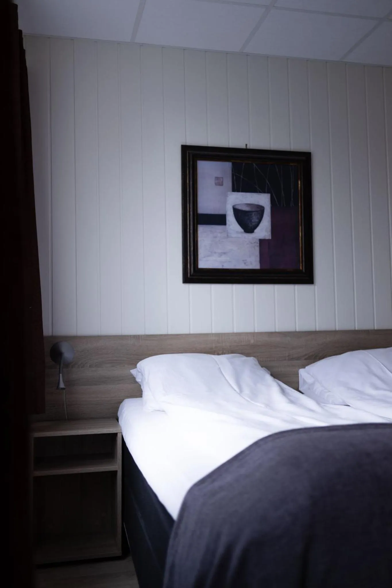 Bed in Askvoll Fjordhotell