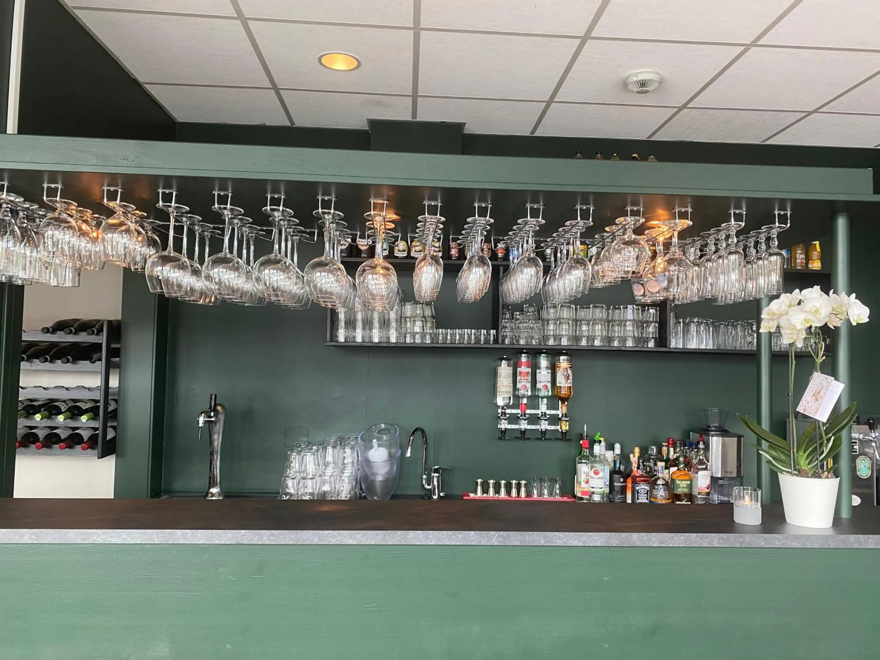 Lounge or bar in Askvoll Fjordhotell