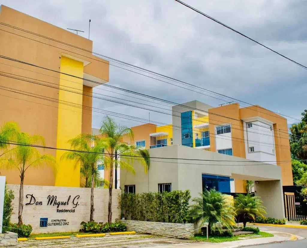 Property building in Hotel Casa Jum Property building in Hotel Casa Jum