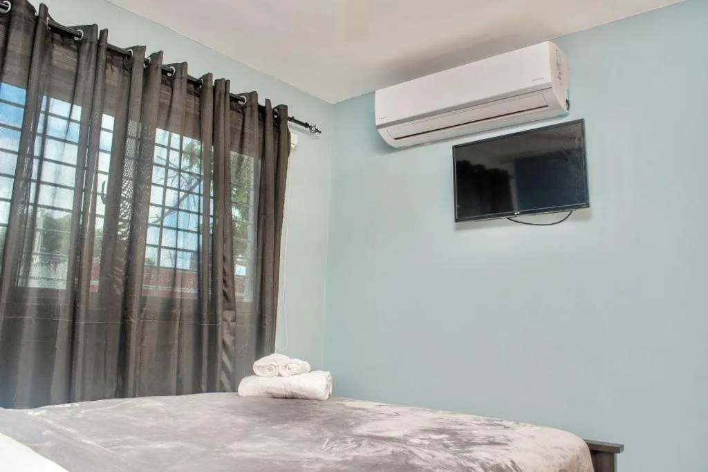 TV and multimedia, Bed in Hotel Casa Jum