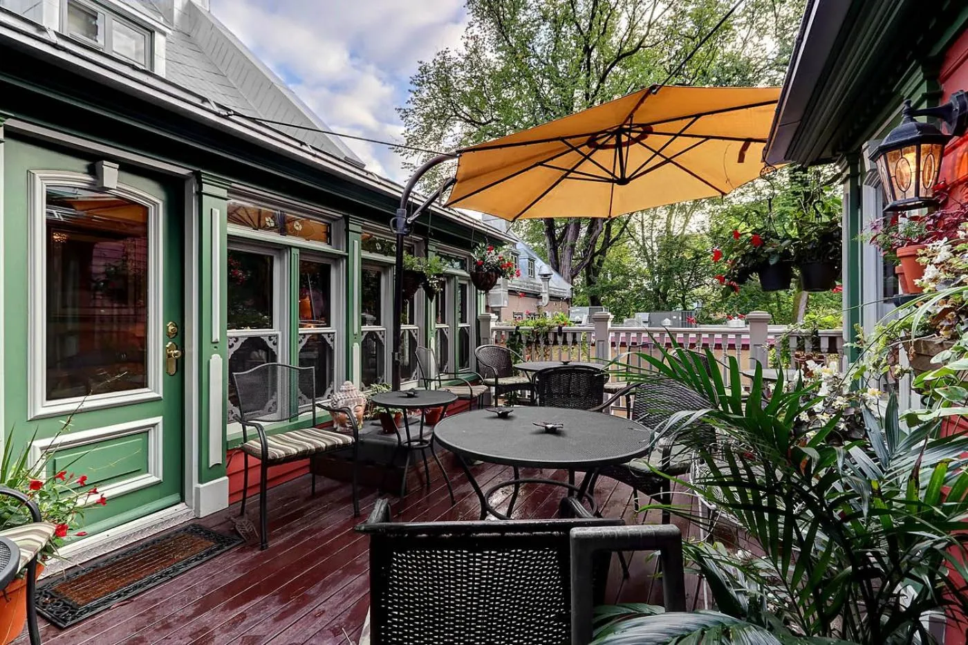 Patio in Auberge J.A Moisan