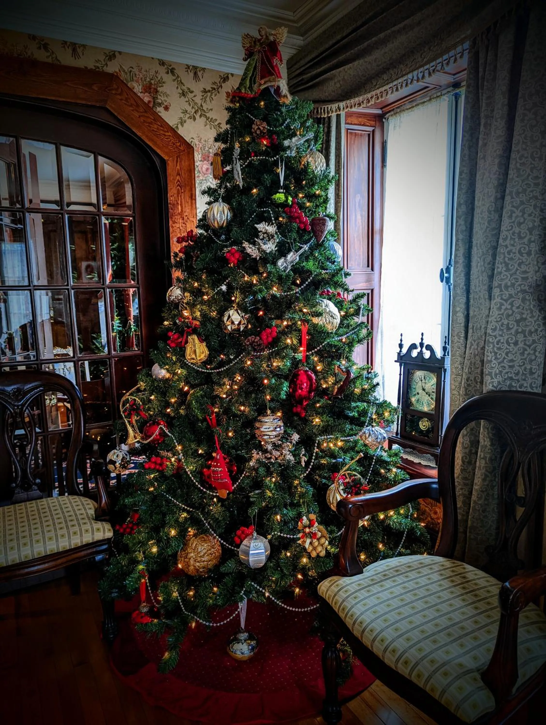 Decorative detail in Auberge J.A Moisan