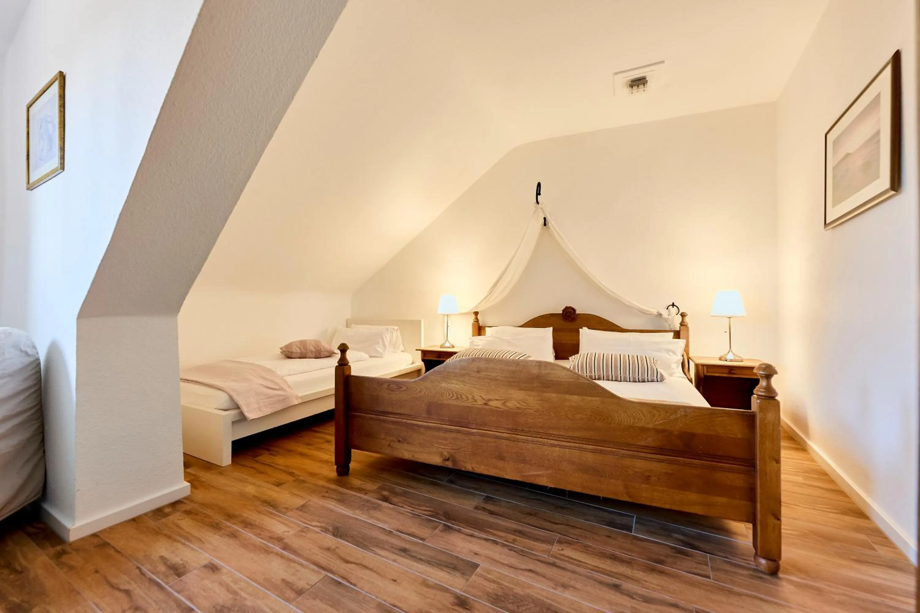 Photo of the whole room, Bed in Hotel Gut Moschenhof