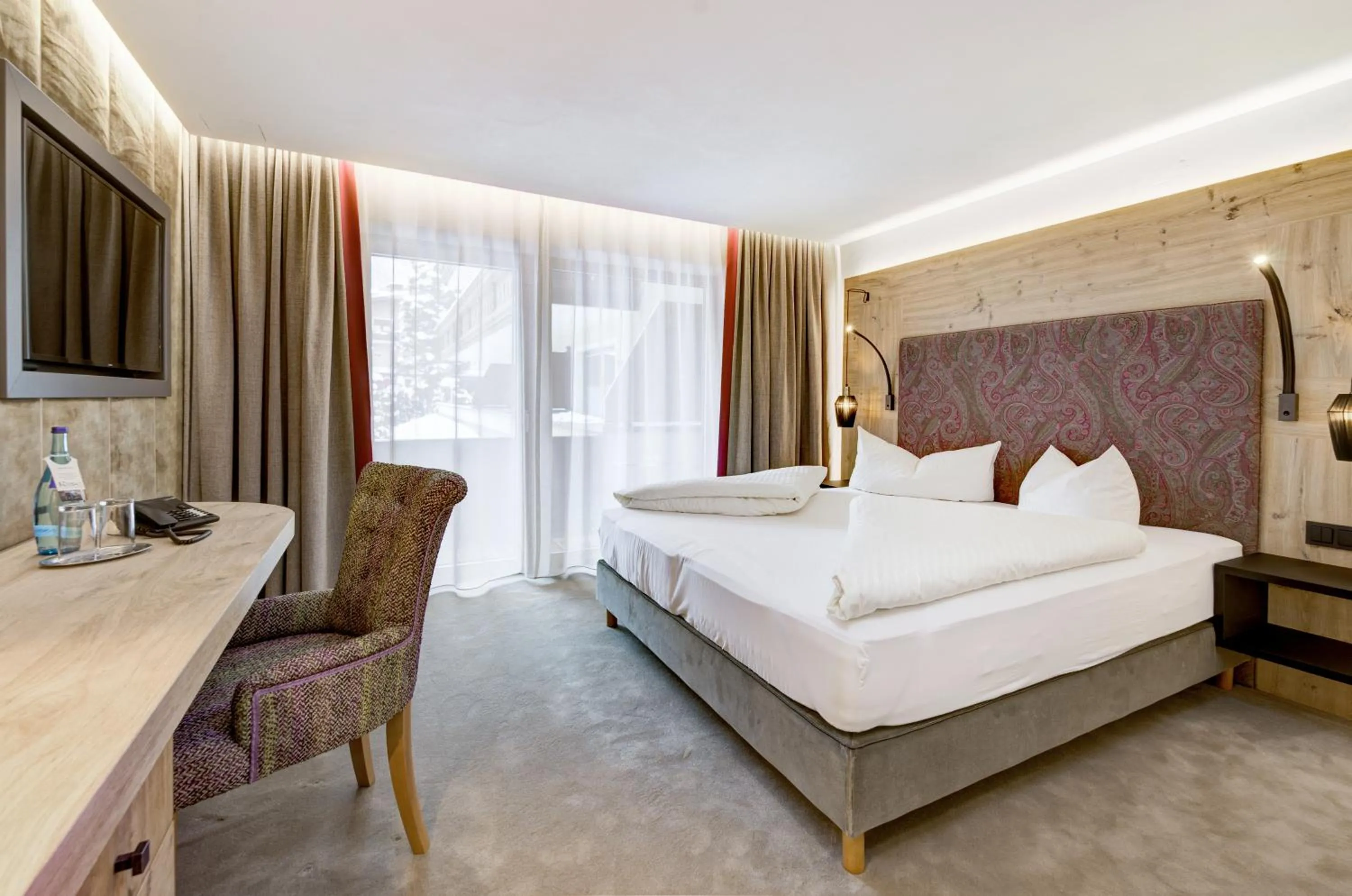 Photo of the whole room, Bed in Hotel Rose