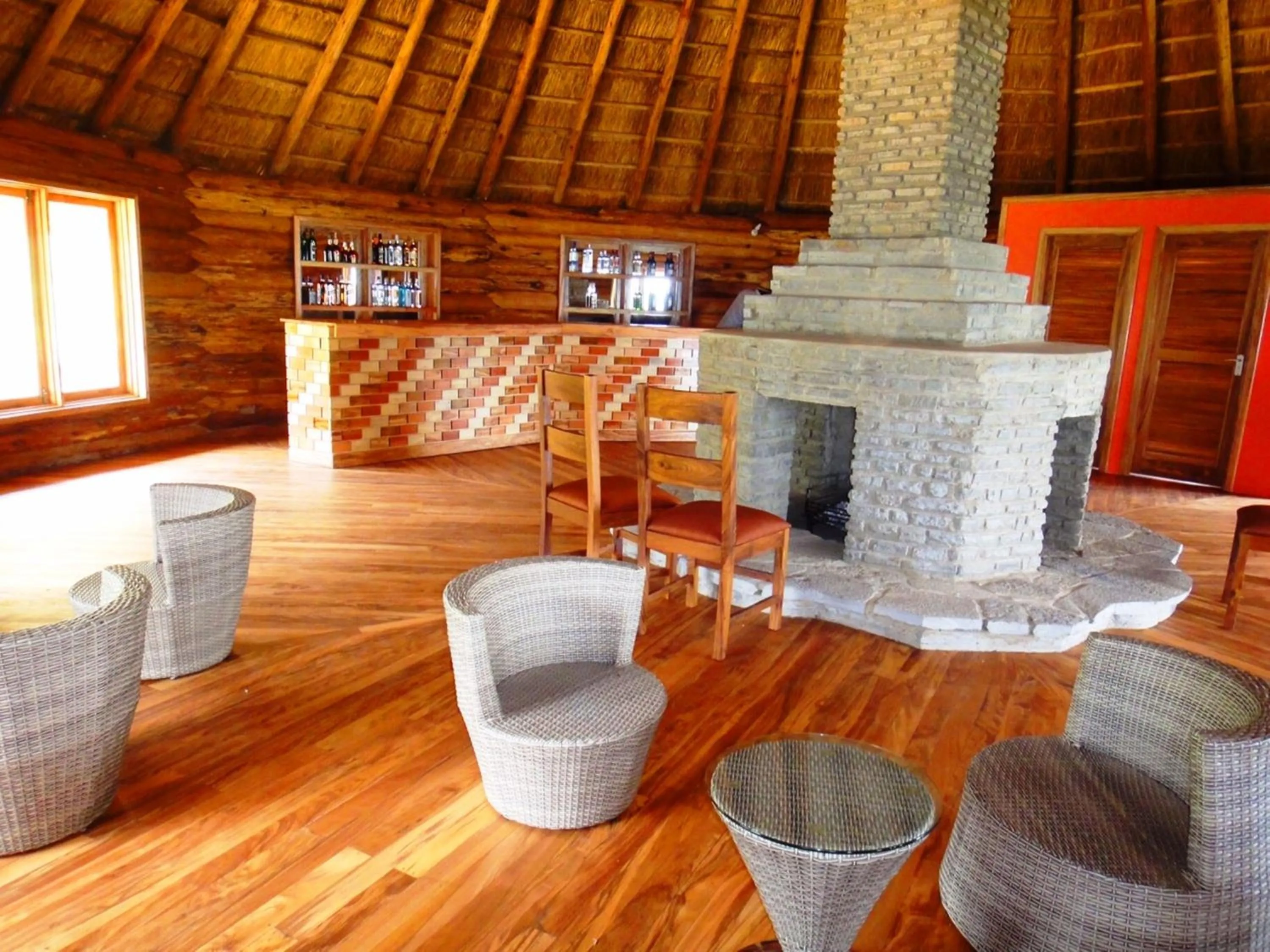 Lounge or bar in Trackers Safari Lodge Bwindi