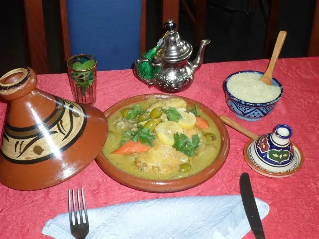 Dining area in Hôtel Le Hussard Dining area in Hôtel Le Hussard