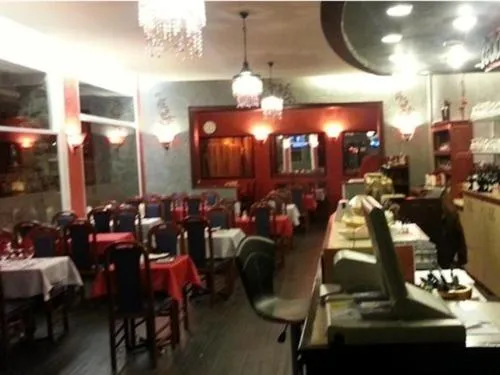 Dining area in Hôtel Le Hussard