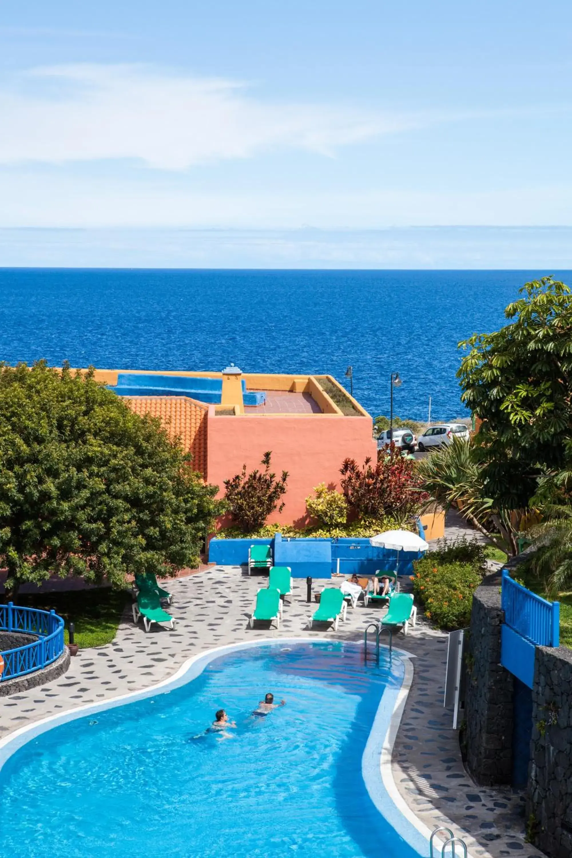 Property building in Apartamentos La Caleta Property building in Apartamentos La Caleta