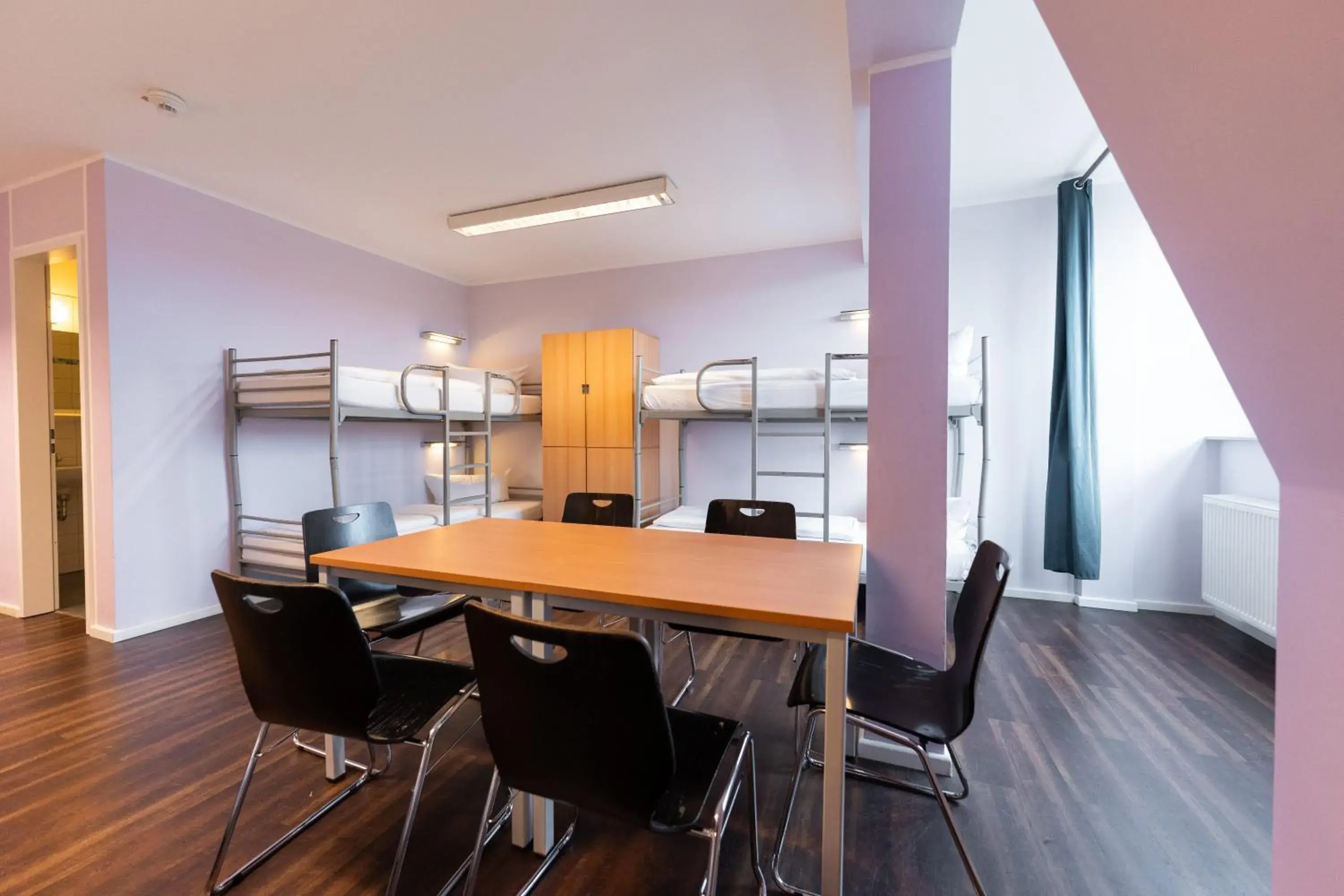 Quadruple Room in Industriepalast Berlin Quadruple Room in Industriepalast Berlin