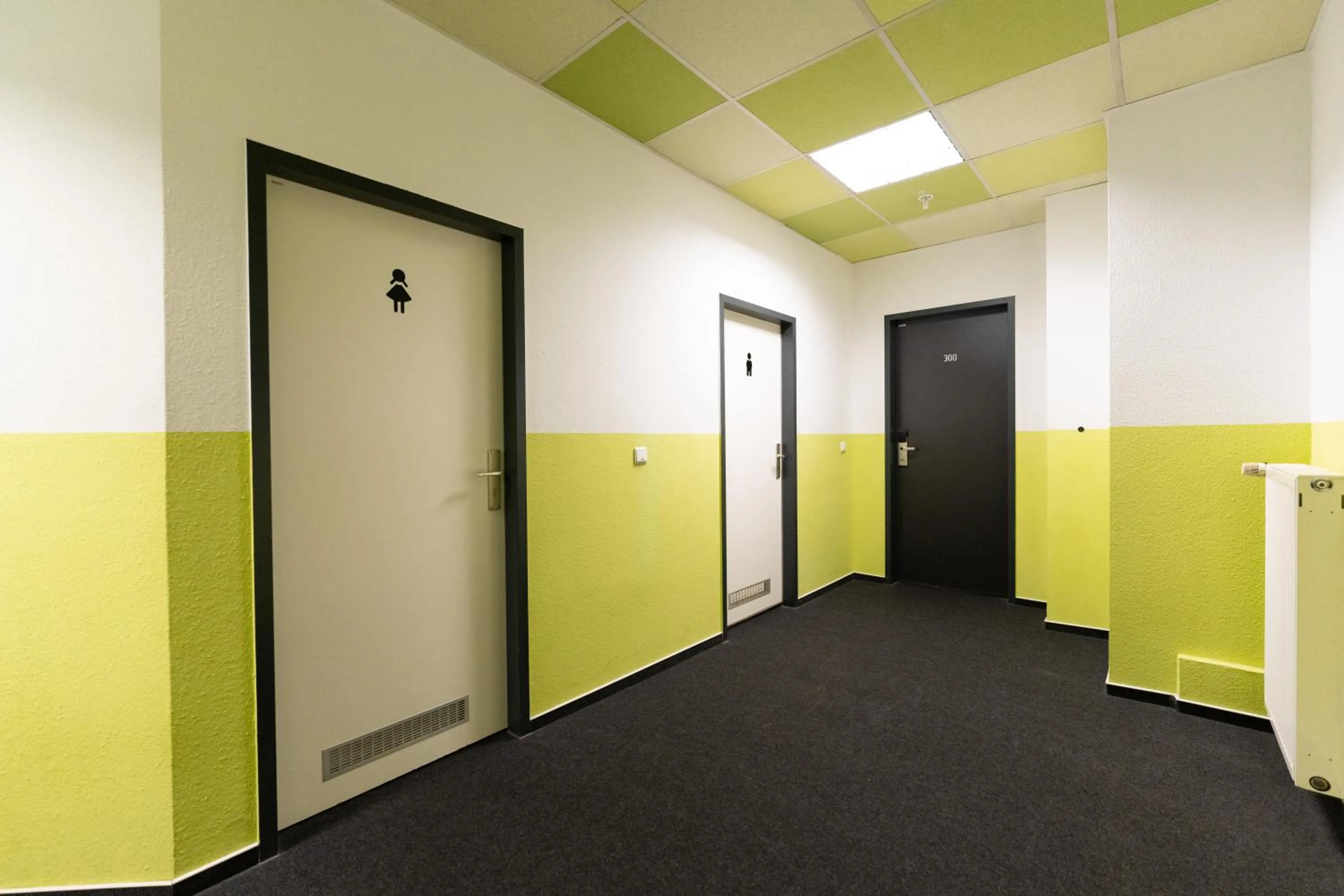 Bathroom in Industriepalast Berlin