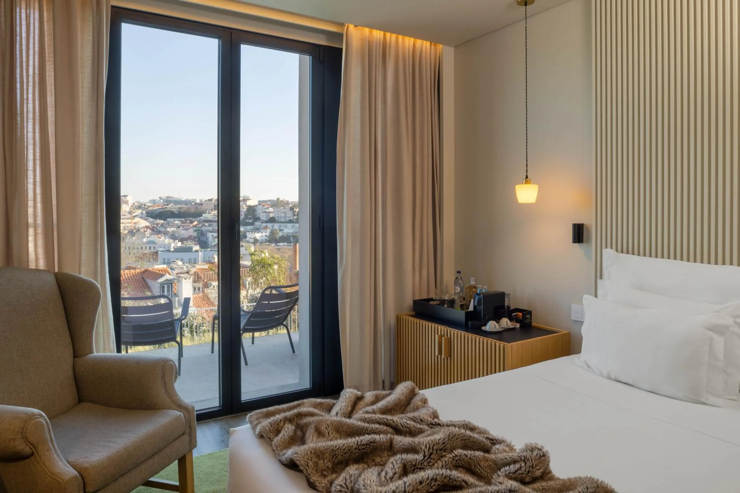 Bed in Memmo Príncipe Real, a Member of Design Hotels