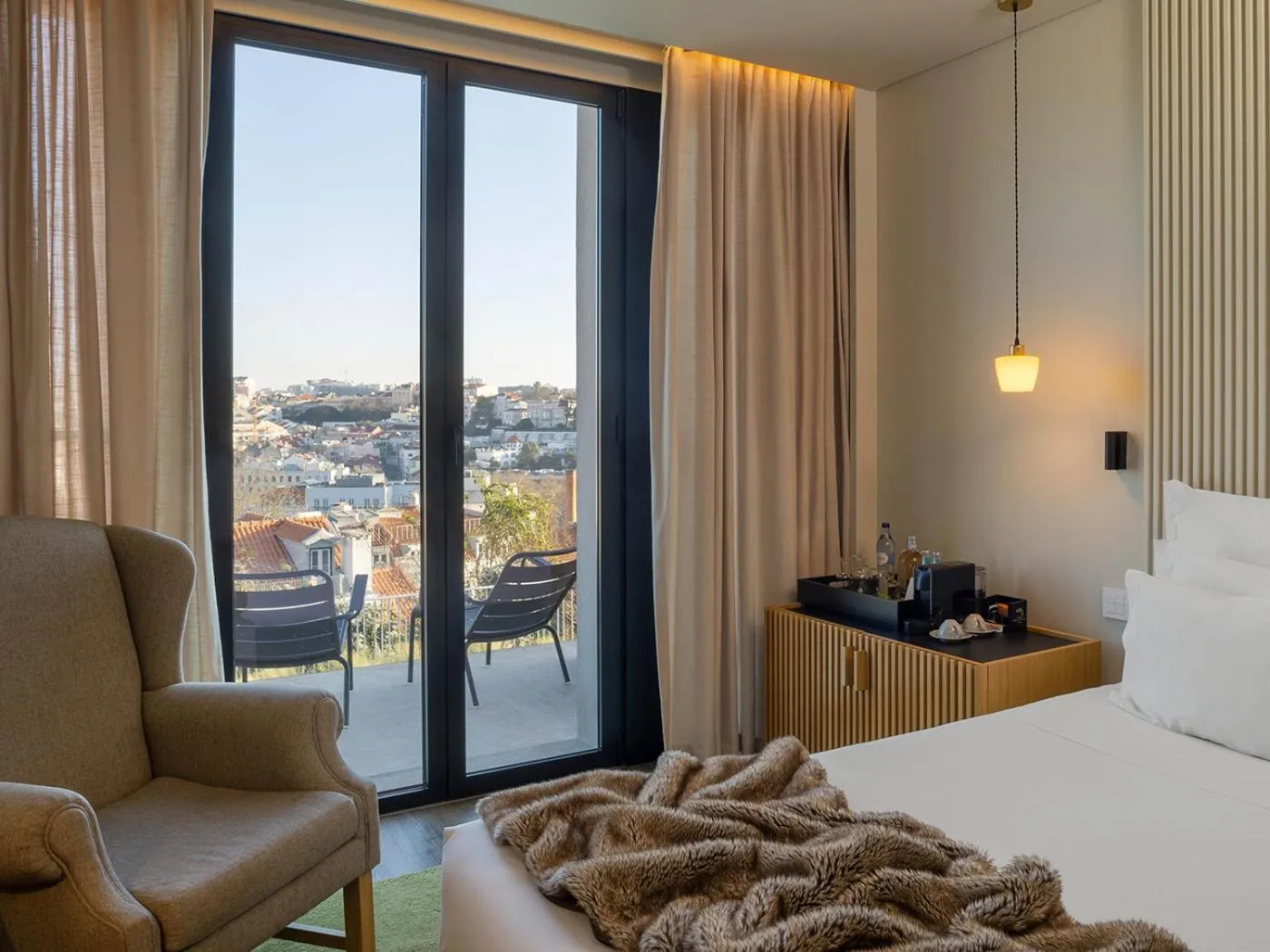 View (from property/room), Bed in Memmo Príncipe Real, a Member of Design Hotels