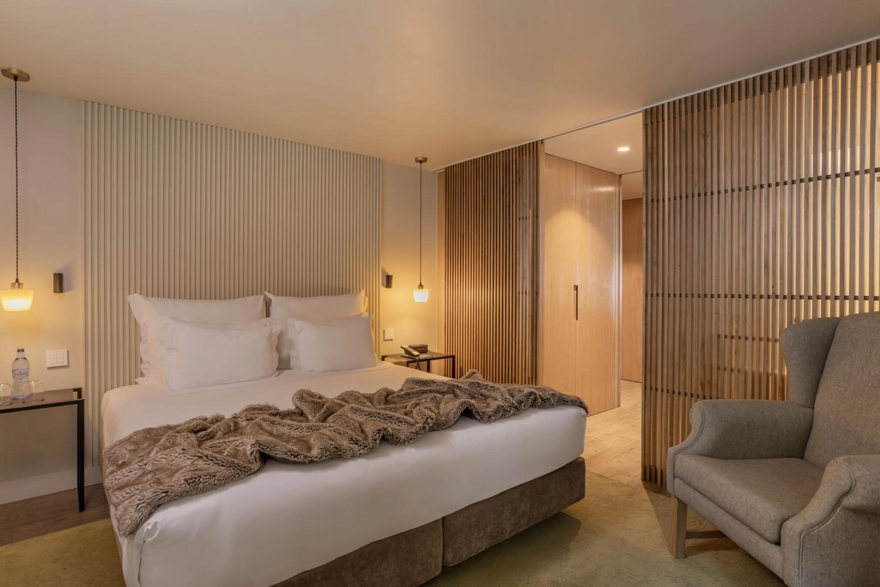 Bed in Memmo Príncipe Real, a Member of Design Hotels