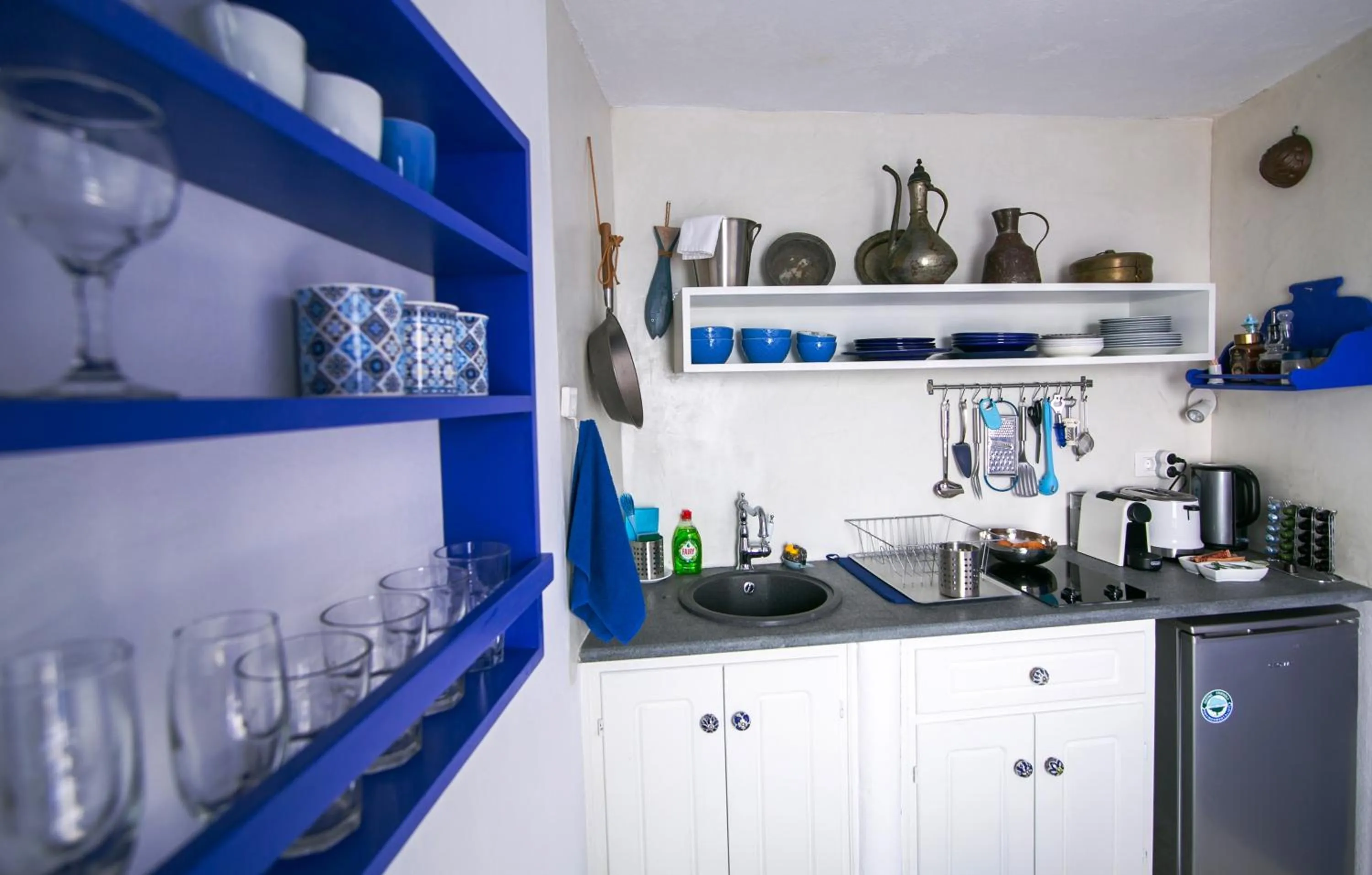 Coffee/tea facilities in Ifestio Villas Oia