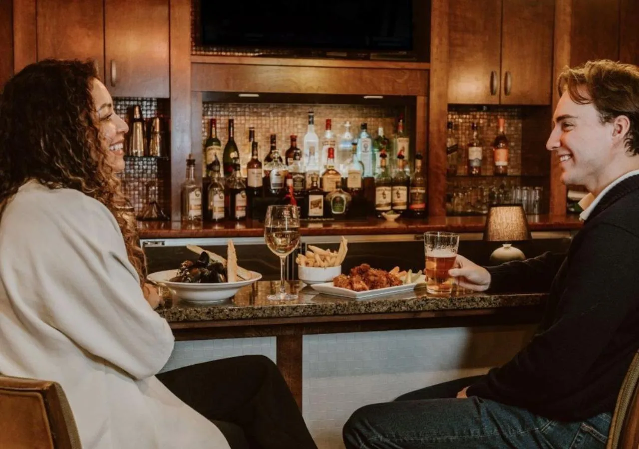 Restaurant/places to eat in Inn on Prince Hotel and Conference Centre Truro