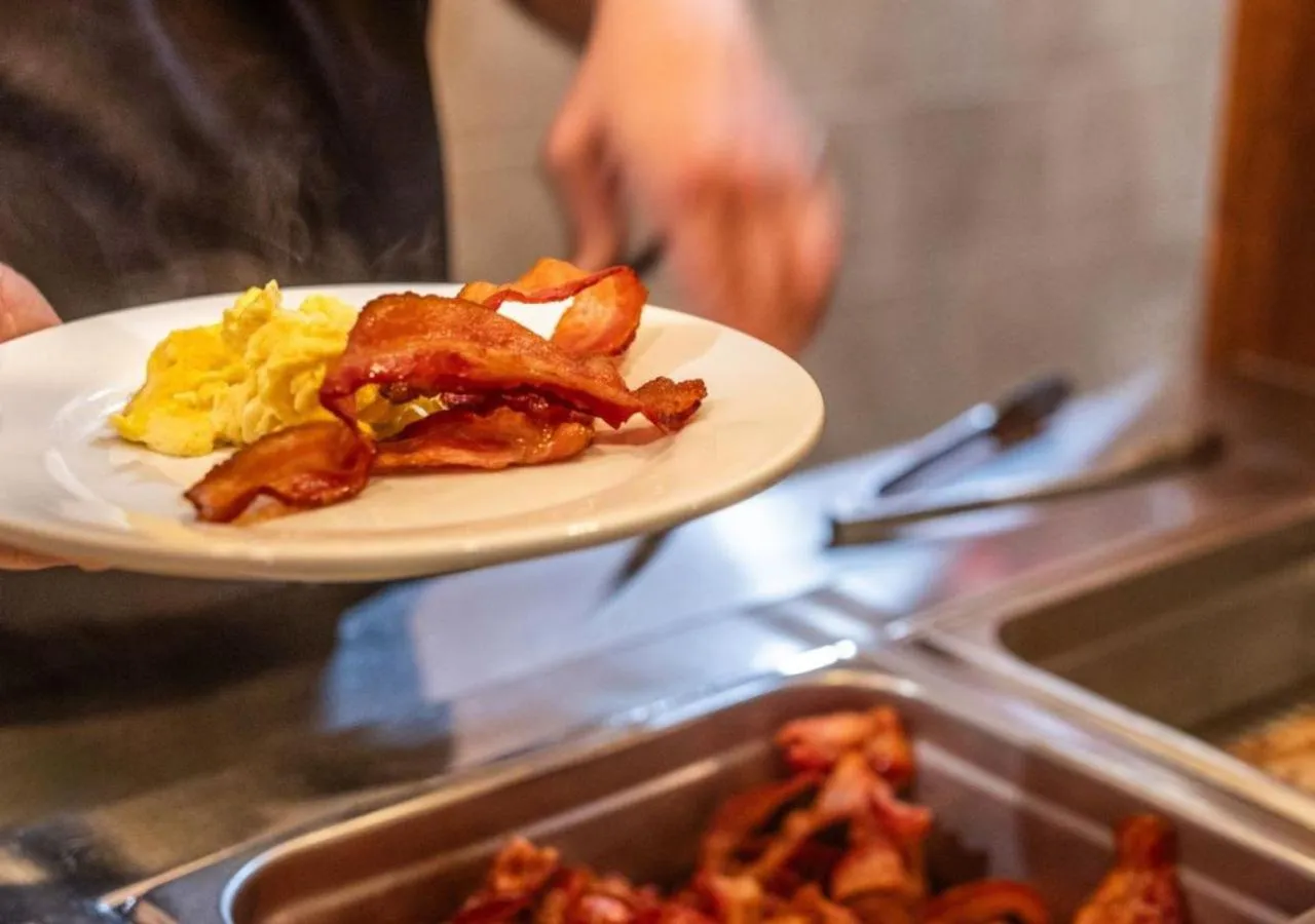 Breakfast in Inn on Prince Hotel and Conference Centre Truro