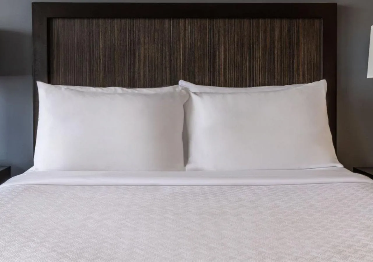 Bedroom, Bed in Inn on Prince Hotel and Conference Centre Truro