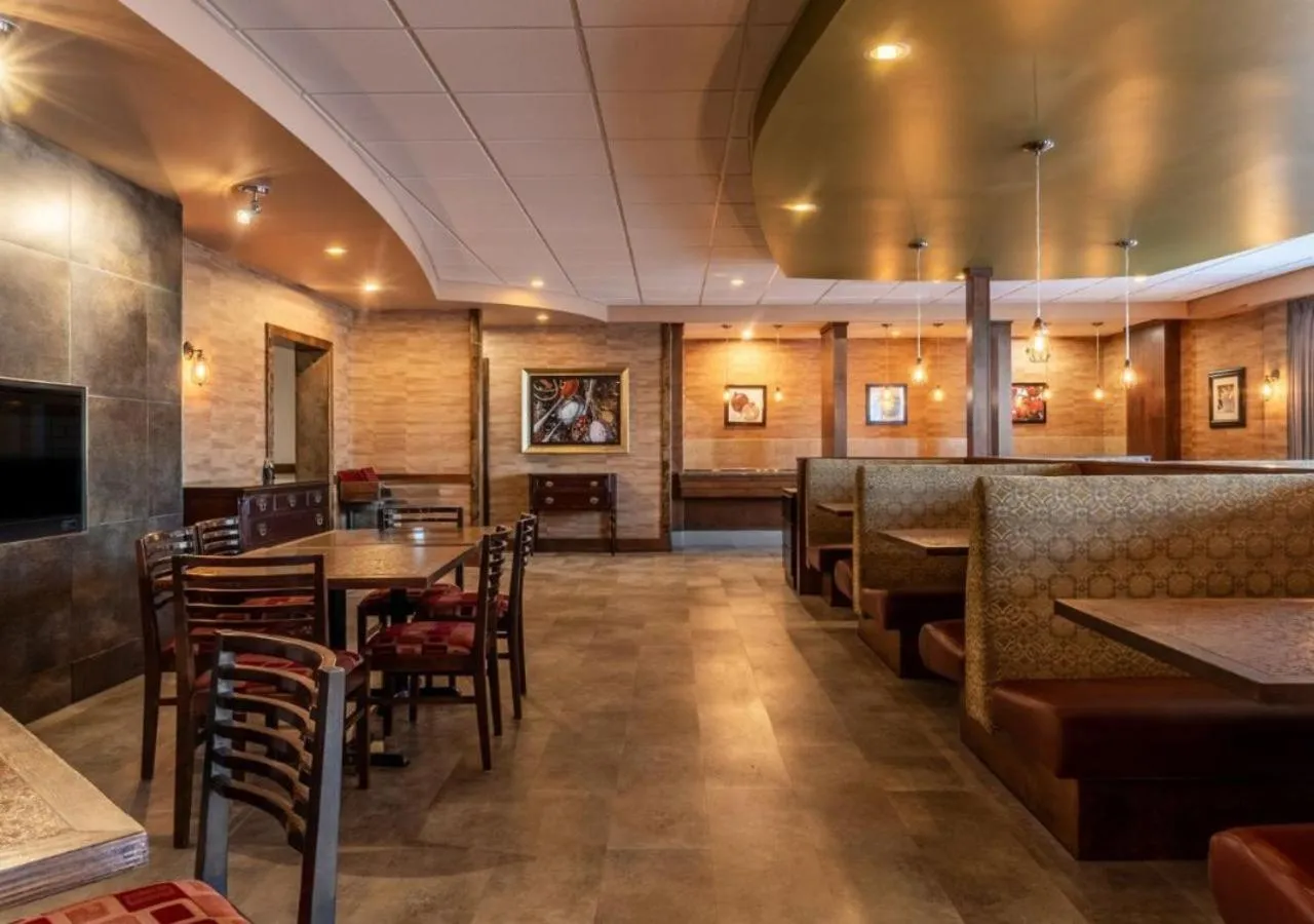 Restaurant/places to eat in Inn on Prince Hotel and Conference Centre Truro