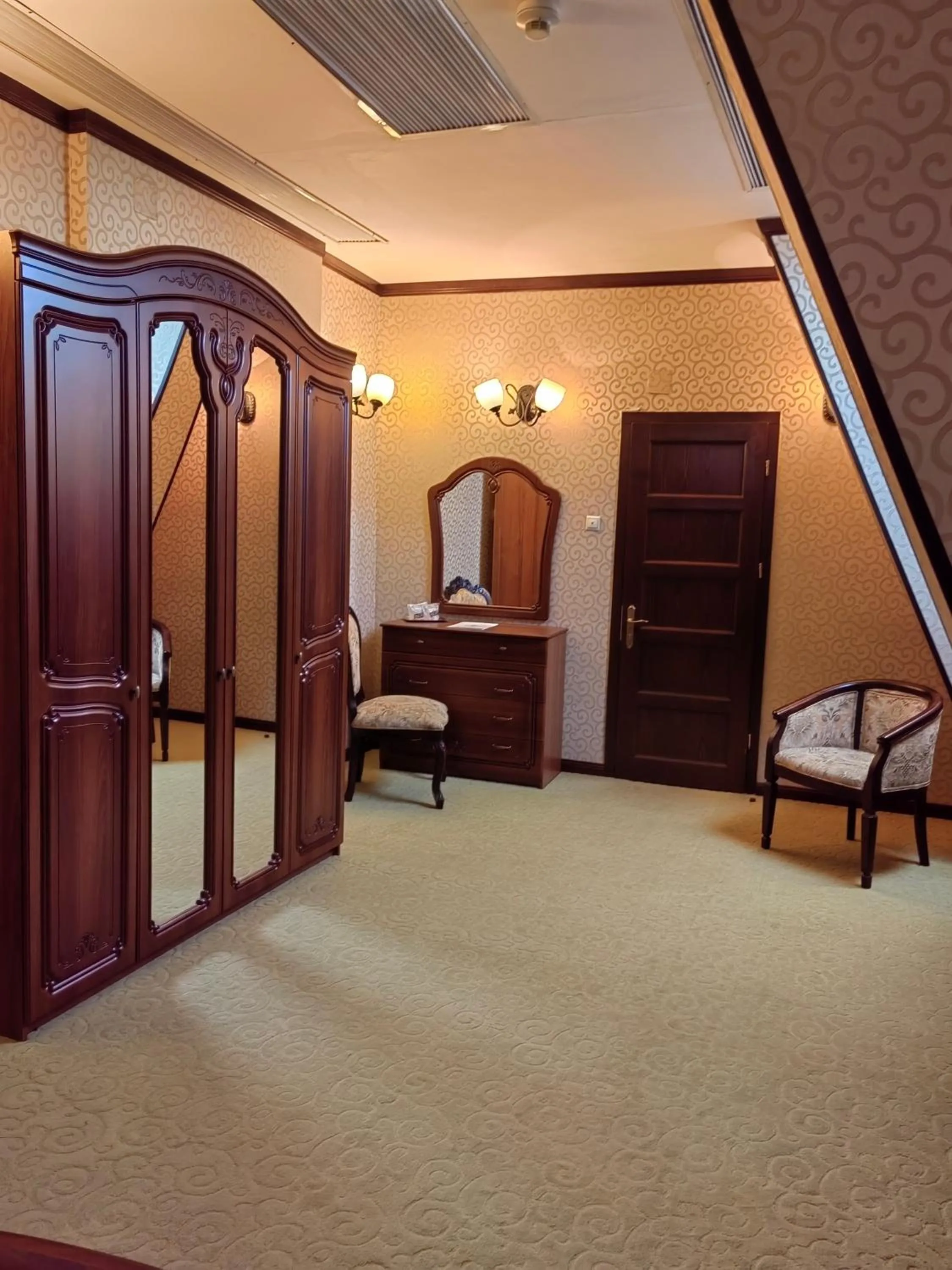 Bedroom in Hotel Carol