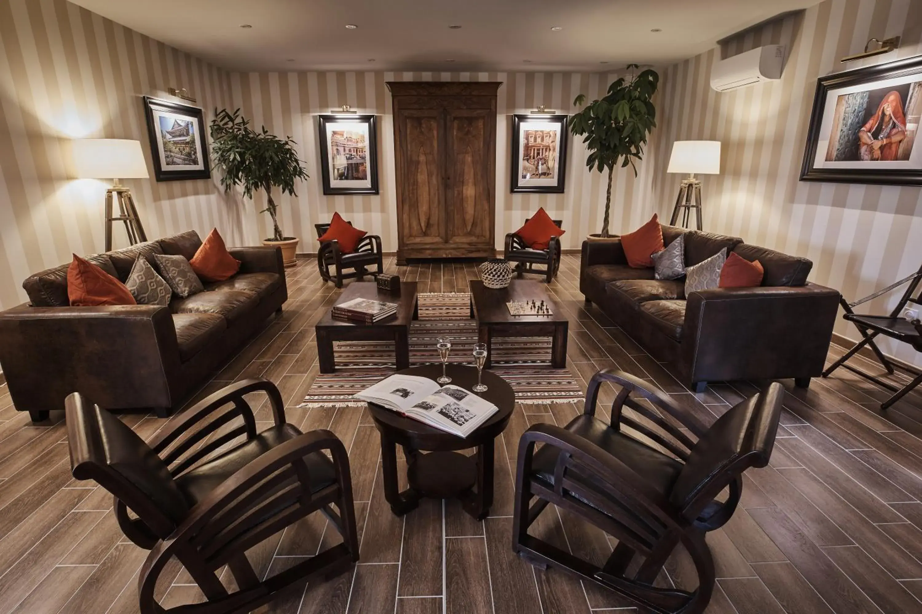 Lounge or bar in Logis Le Fleuray Lounge or bar in Logis Le Fleuray