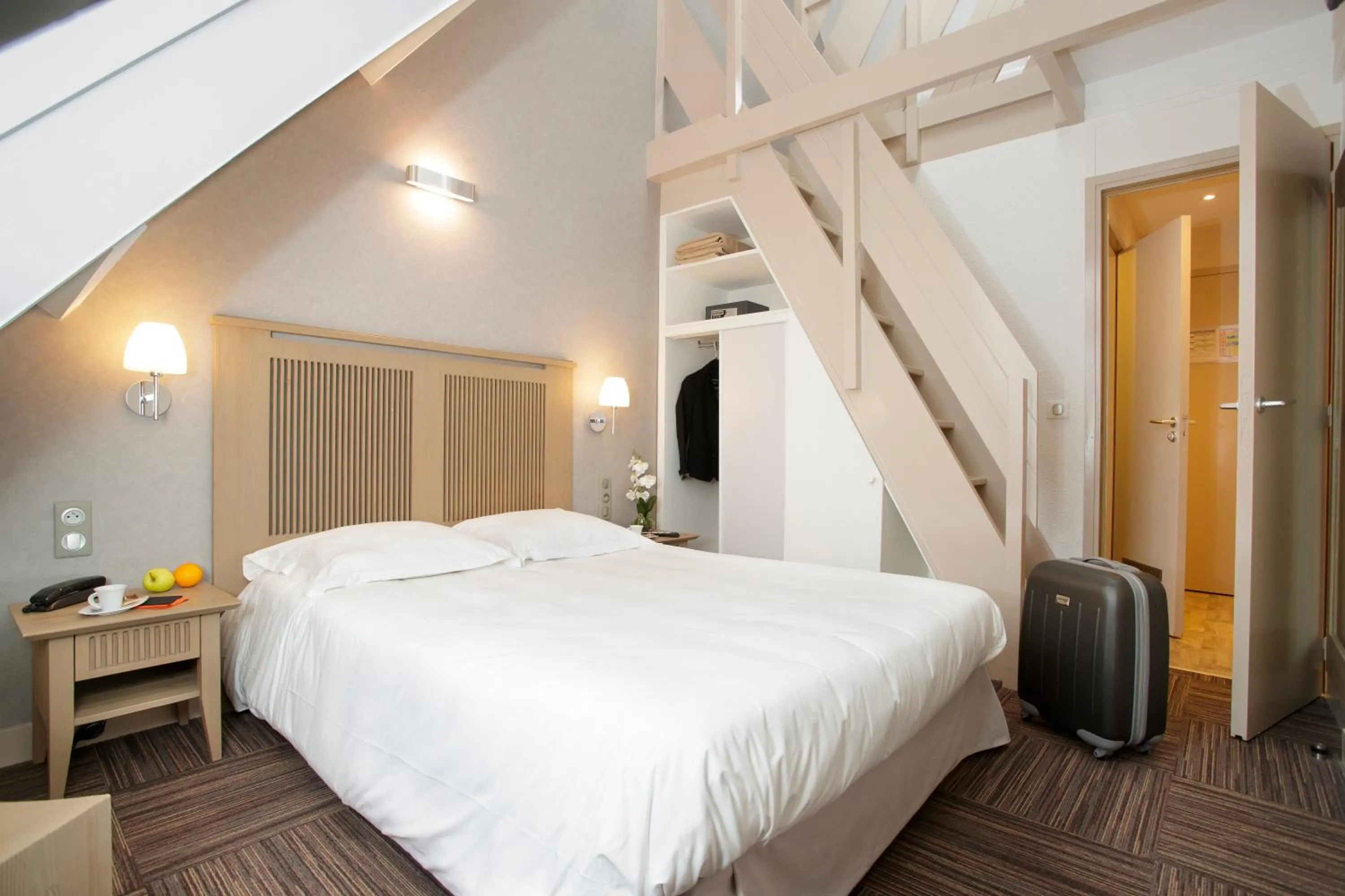 Bedroom, Bed in Le Cap Hornu