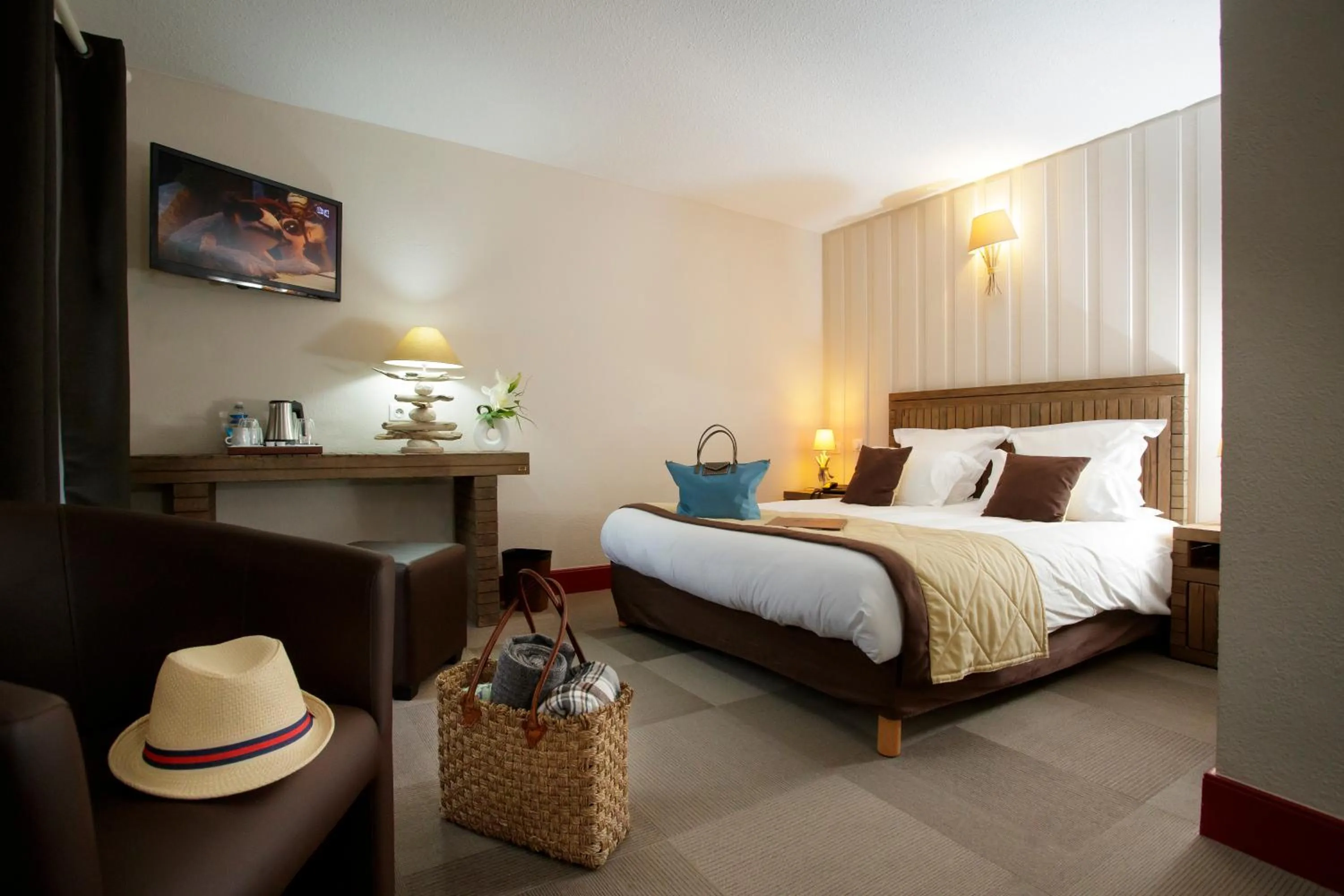 Bedroom, Bed in Le Cap Hornu