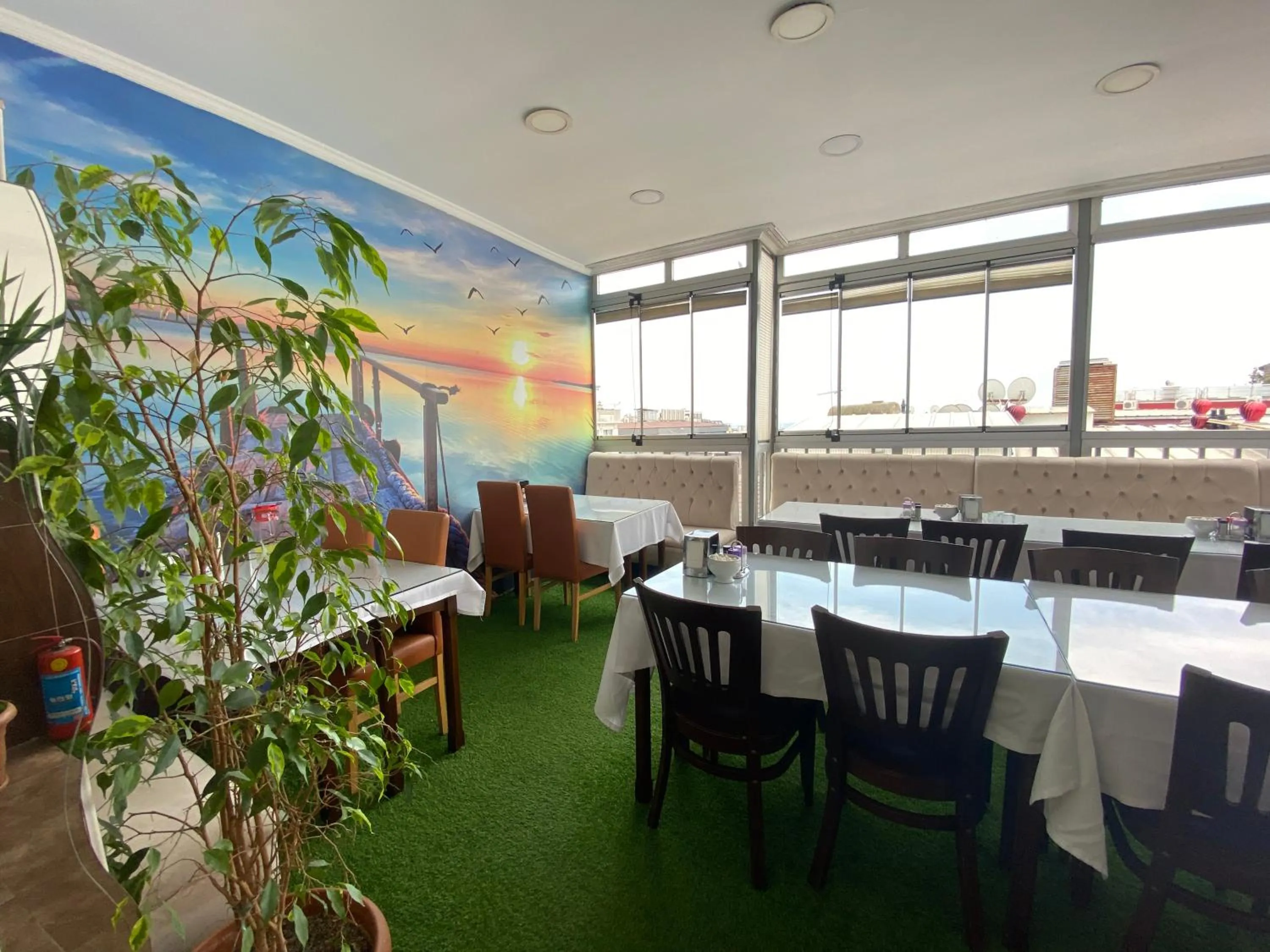 Restaurant/places to eat in Polanin Hotel