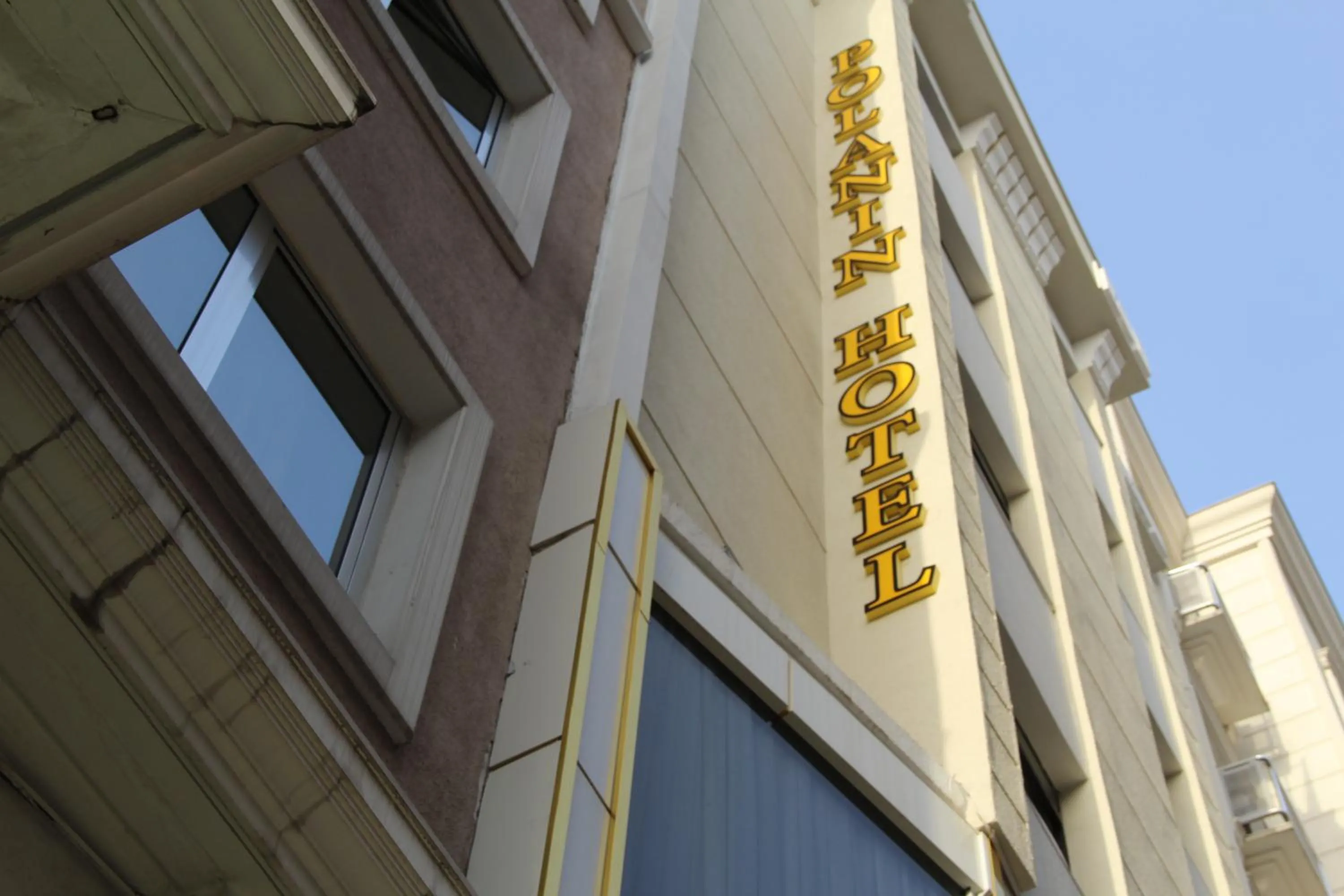 Facade/entrance in Polanin Hotel