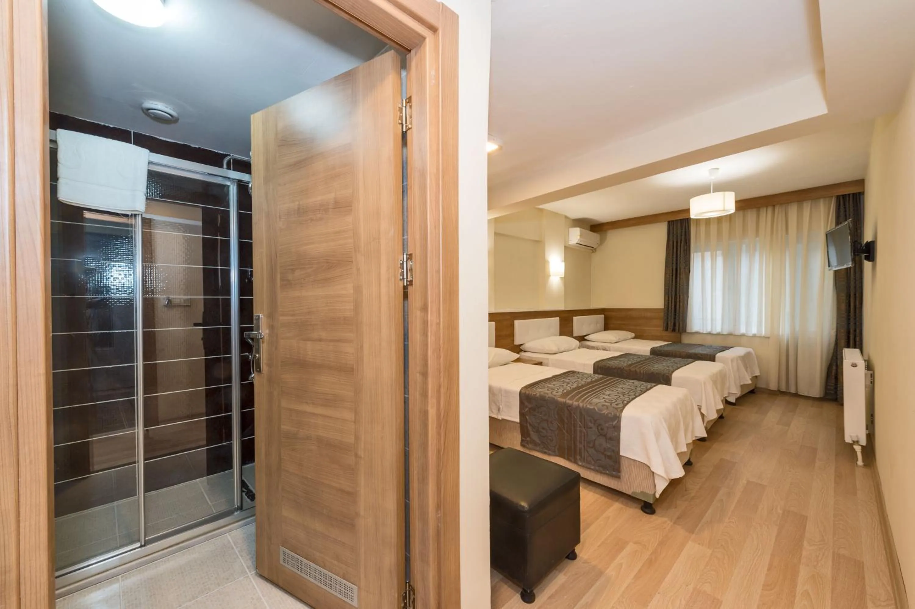 Bedroom, Bed in Polanin Hotel