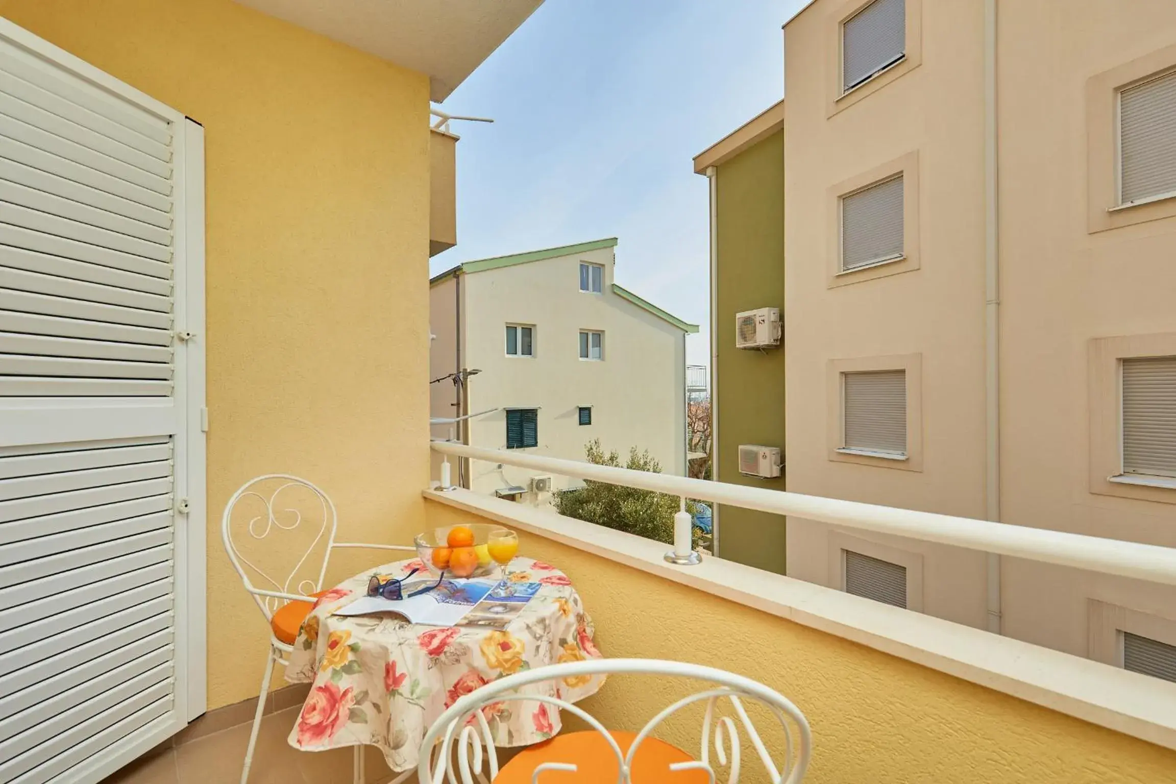 Studio with Balcony in Apartments Zelic Tucepi Studio with Balcony in Apartments Zelic Tucepi