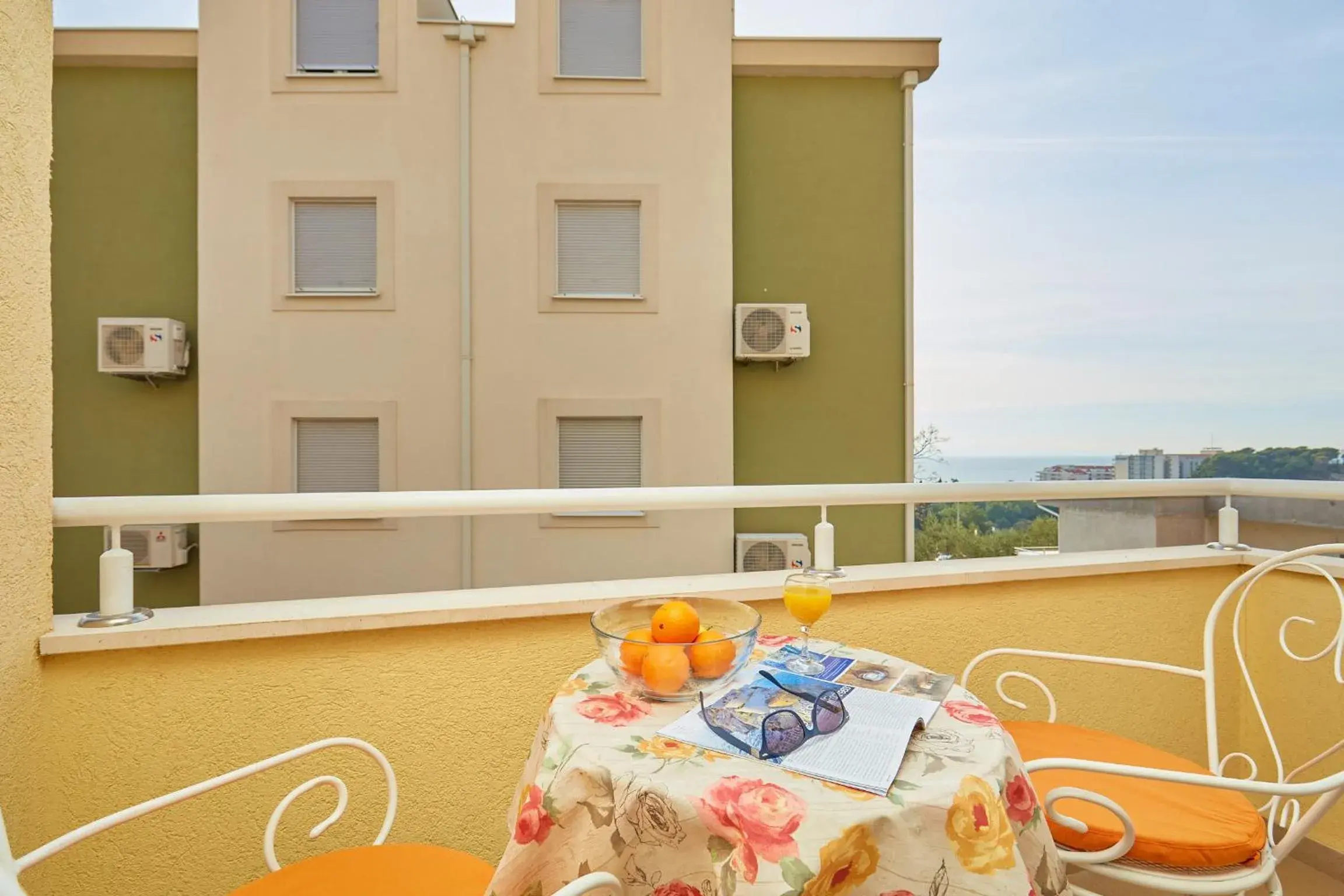 Studio with Balcony in Apartments Zelic Tucepi Studio with Balcony in Apartments Zelic Tucepi