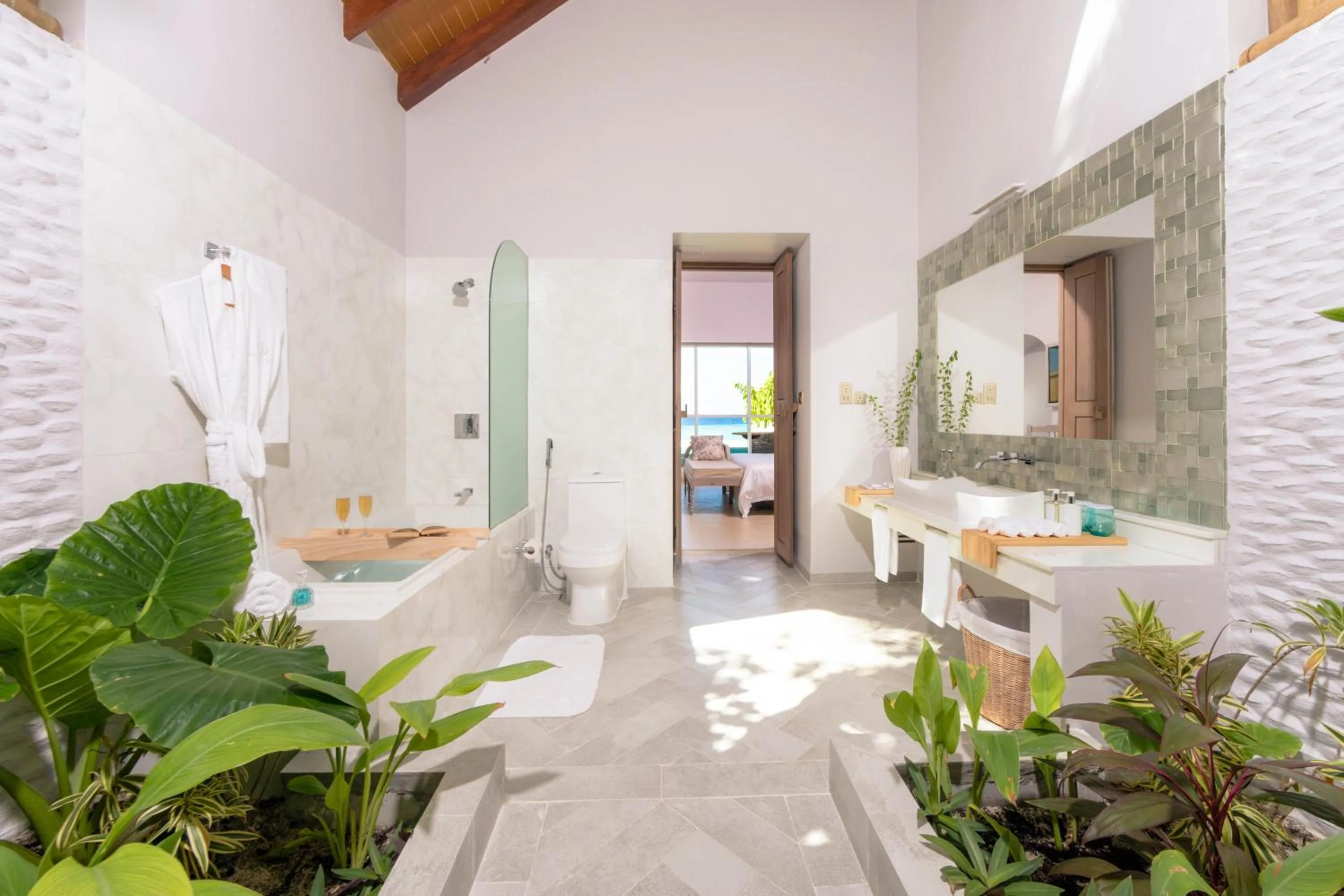 Bathroom in Malahini Kuda Bandos Resort