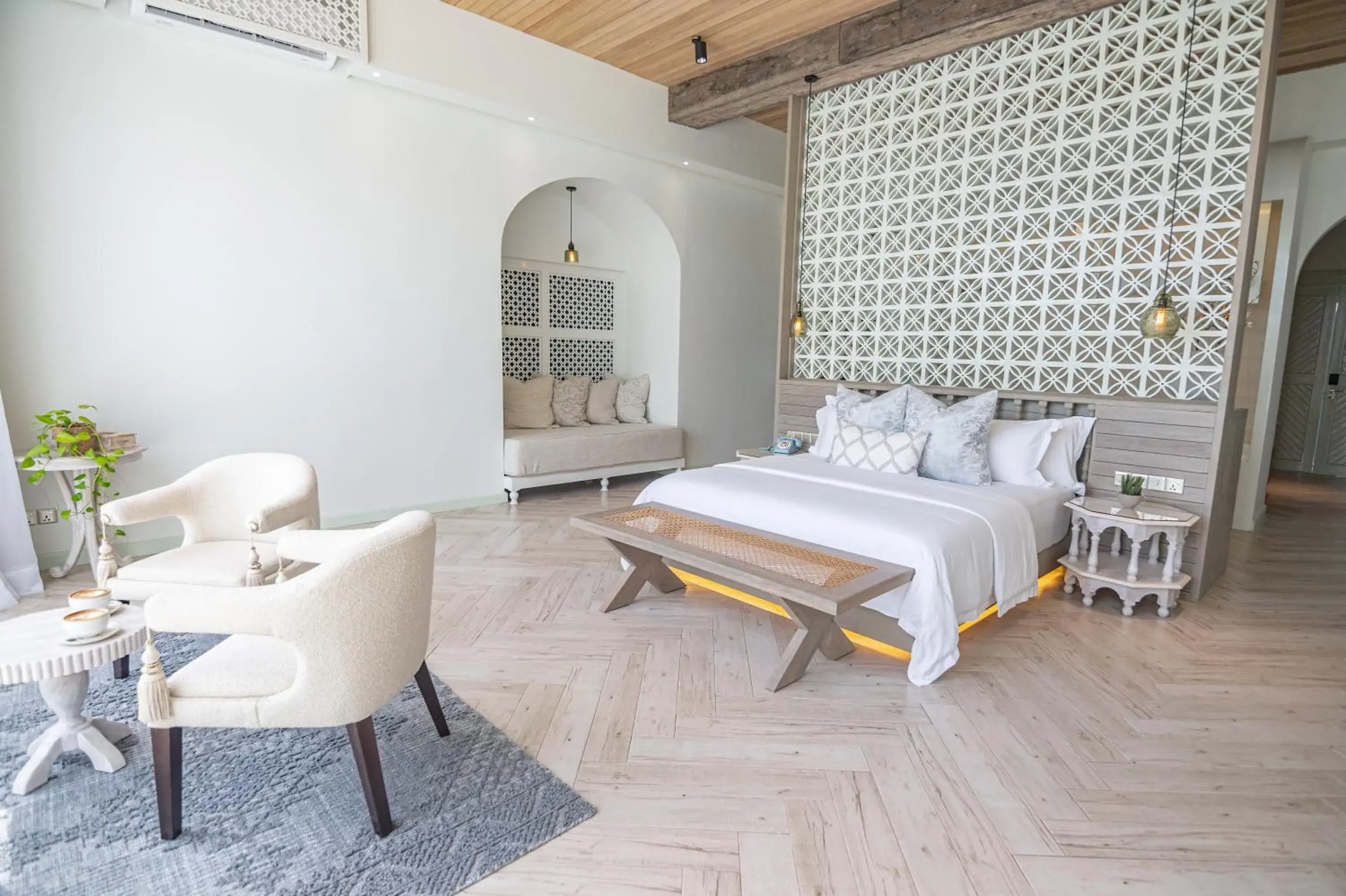 Bedroom, Bed in Malahini Kuda Bandos Resort Bedroom, Bed in Malahini Kuda Bandos Resort